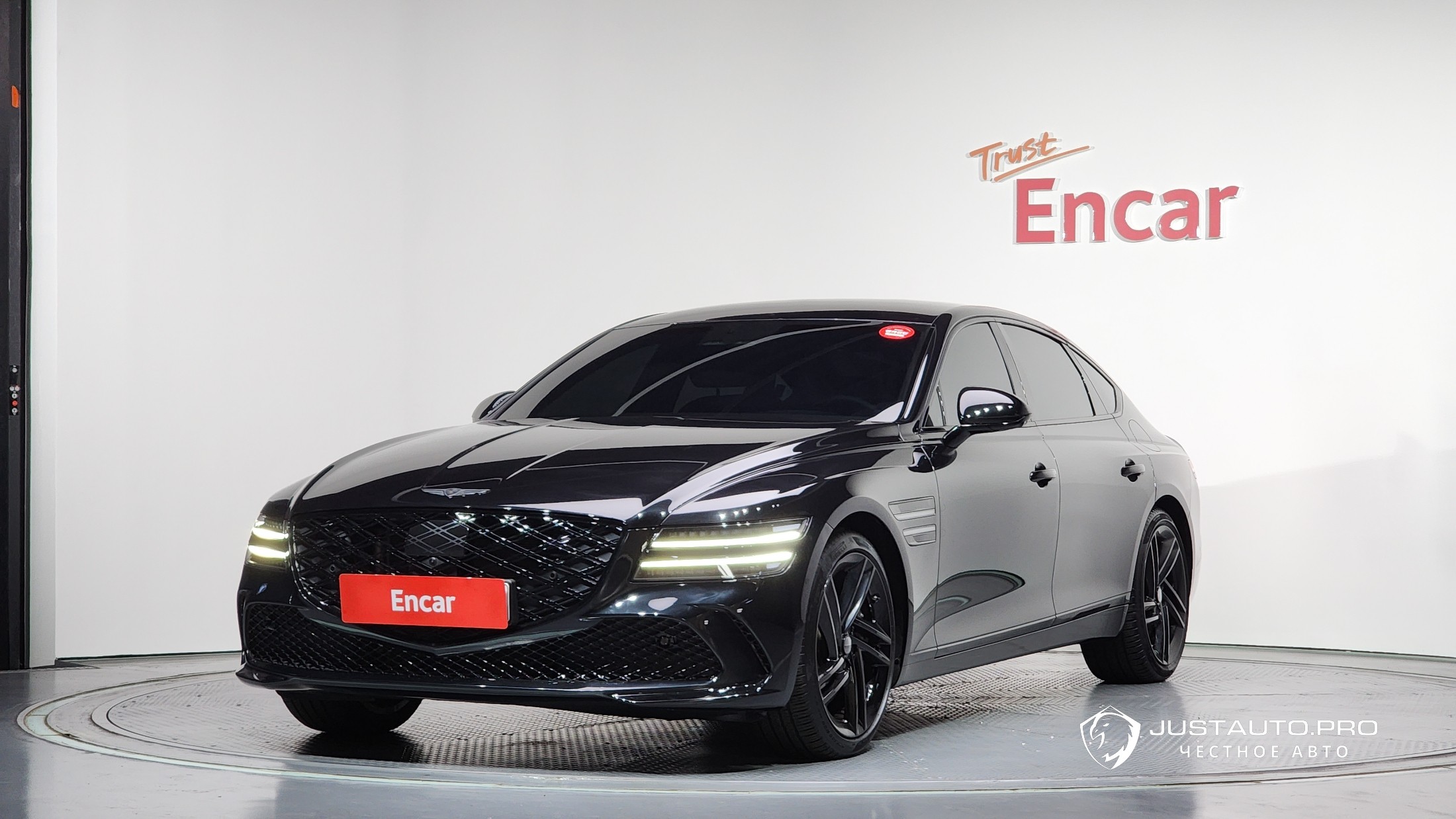 Автомобиль Genesis G80