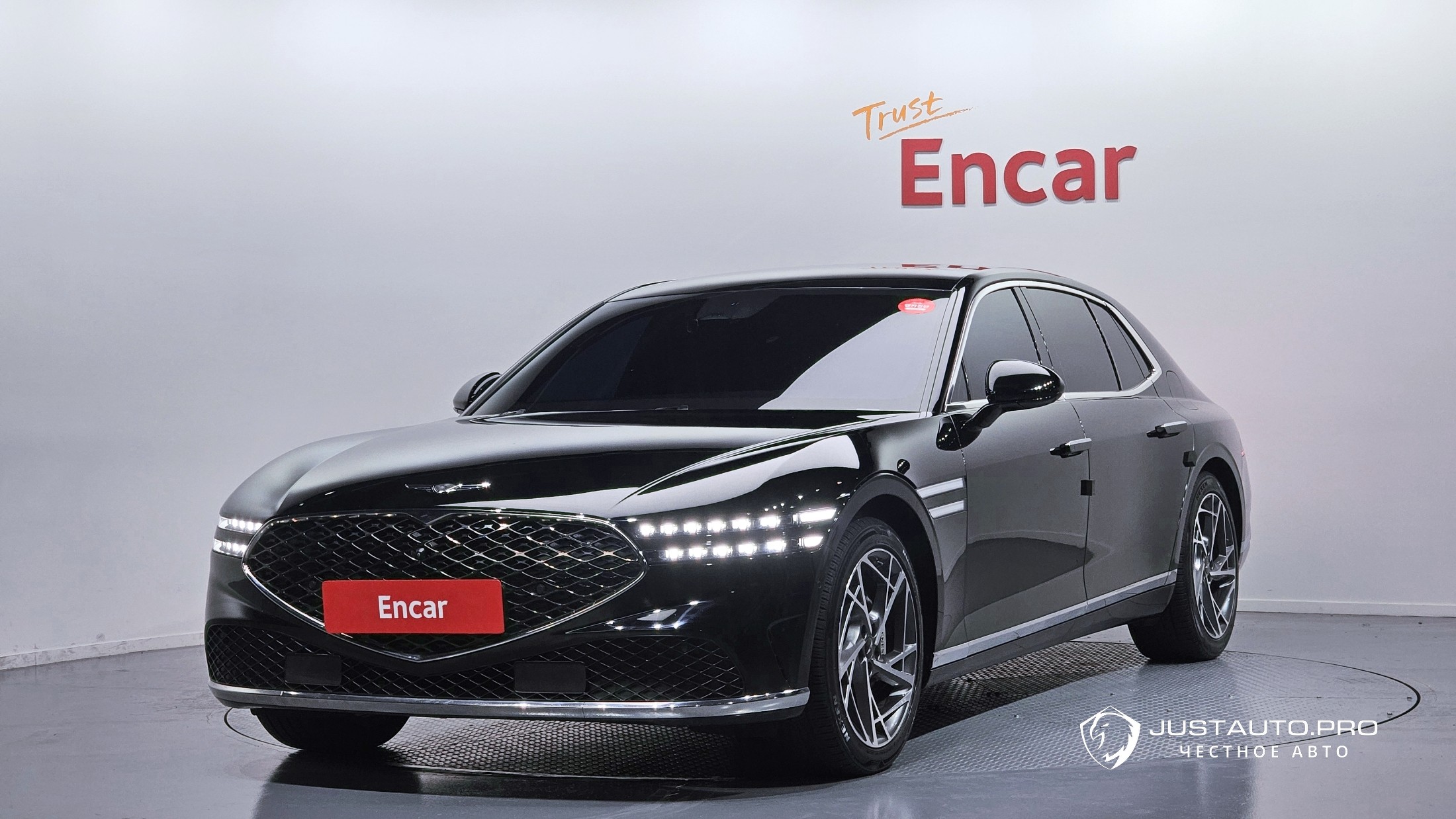 Автомобиль Genesis G90