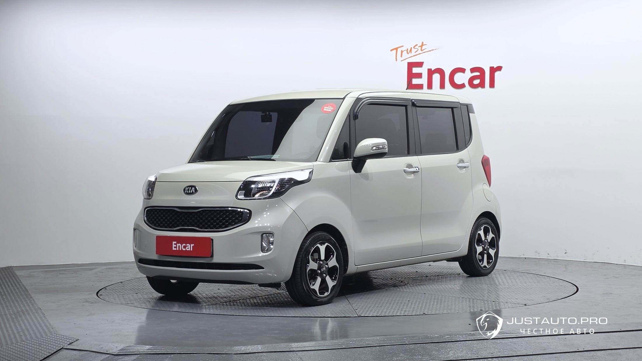 Автомобиль Kia RAY