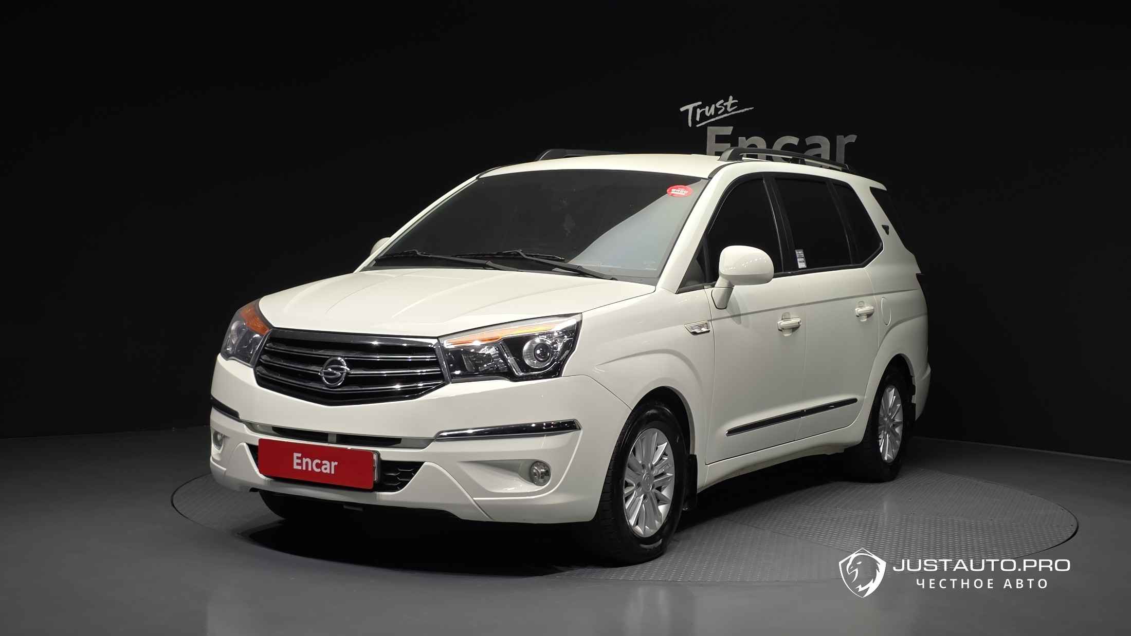 Автомобиль KG_Mobility_Ssangyong KORANDO