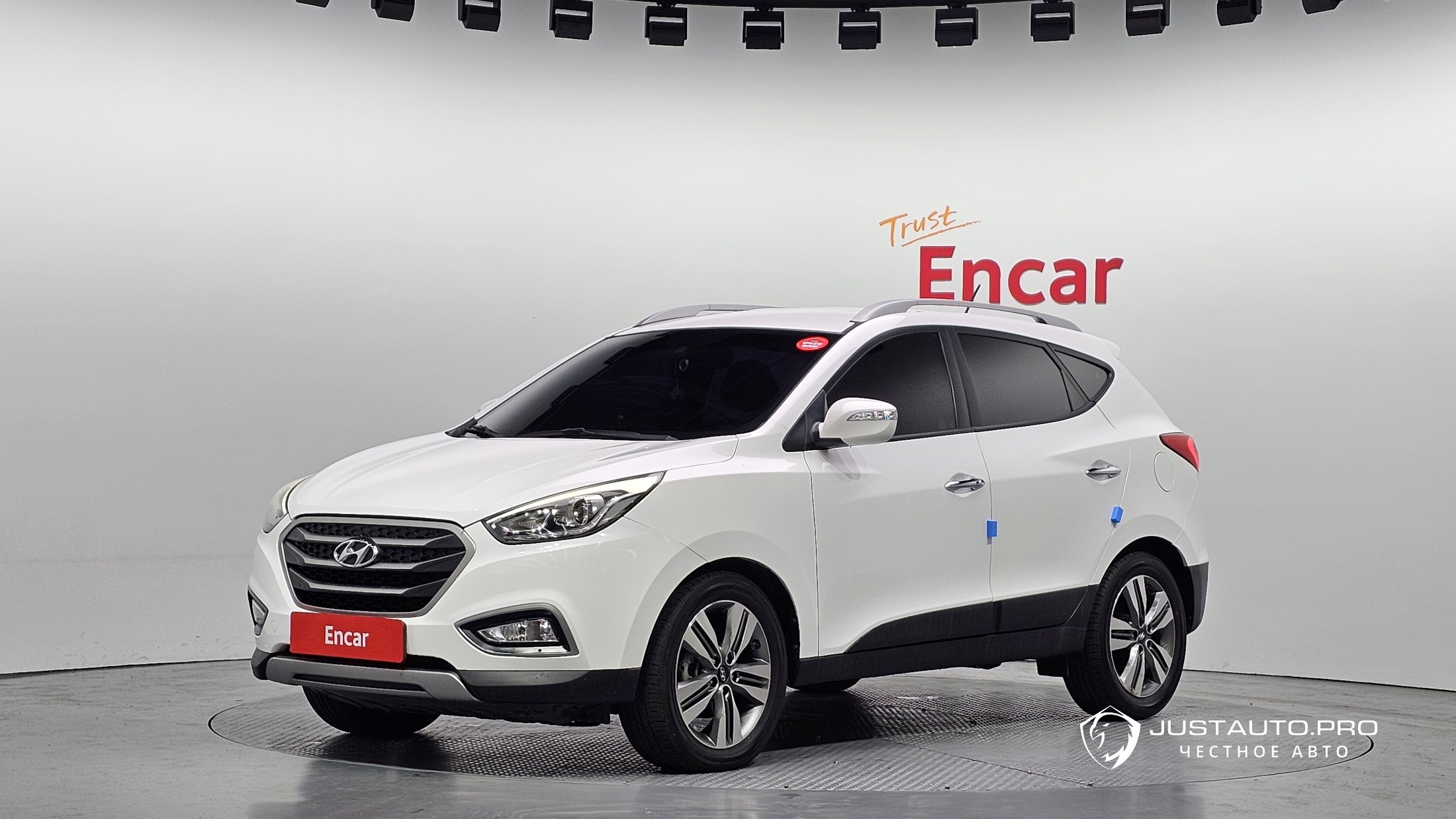 Автомобиль Hyundai Tucson