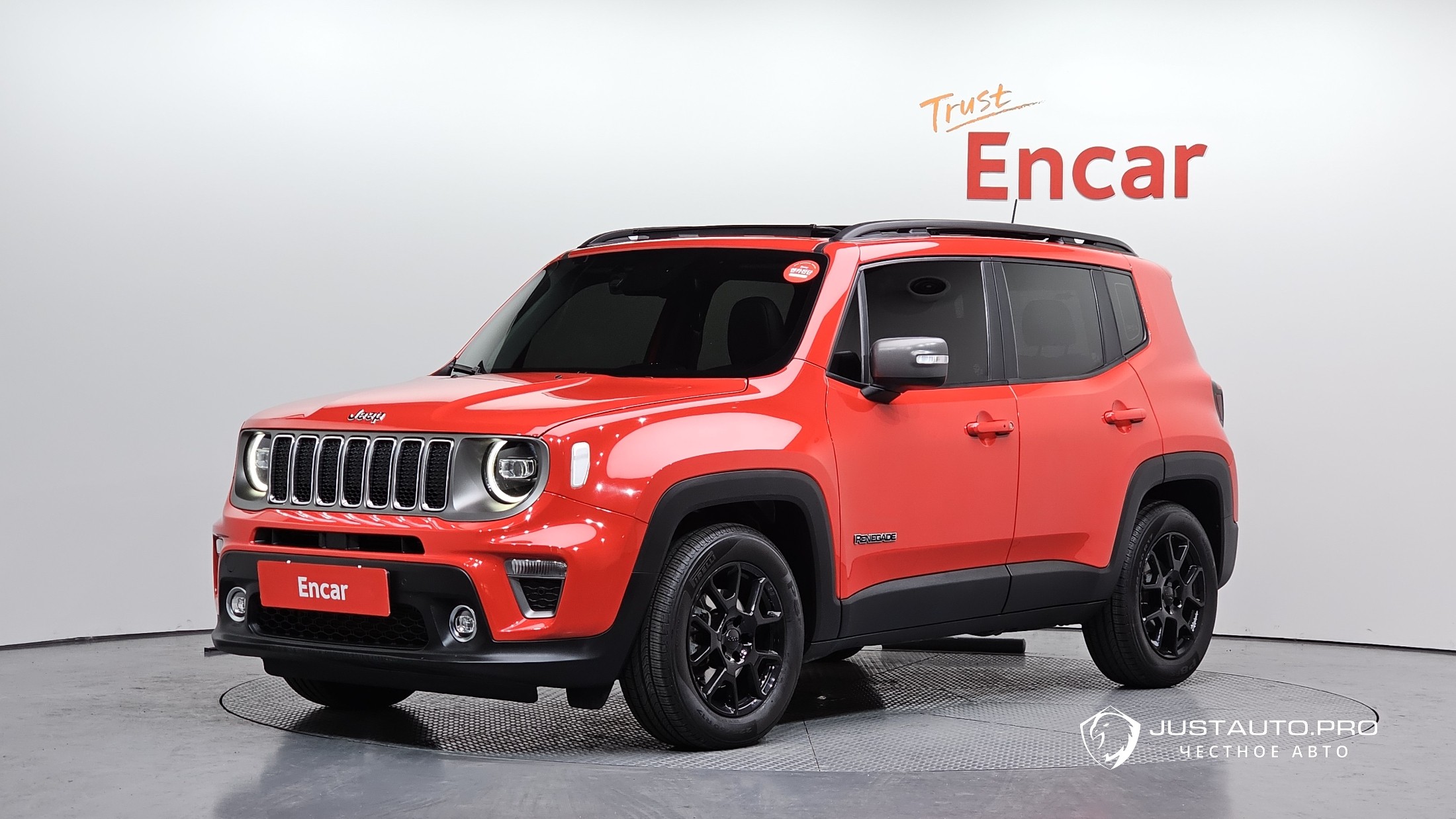 Автомобиль Jeep Renegade