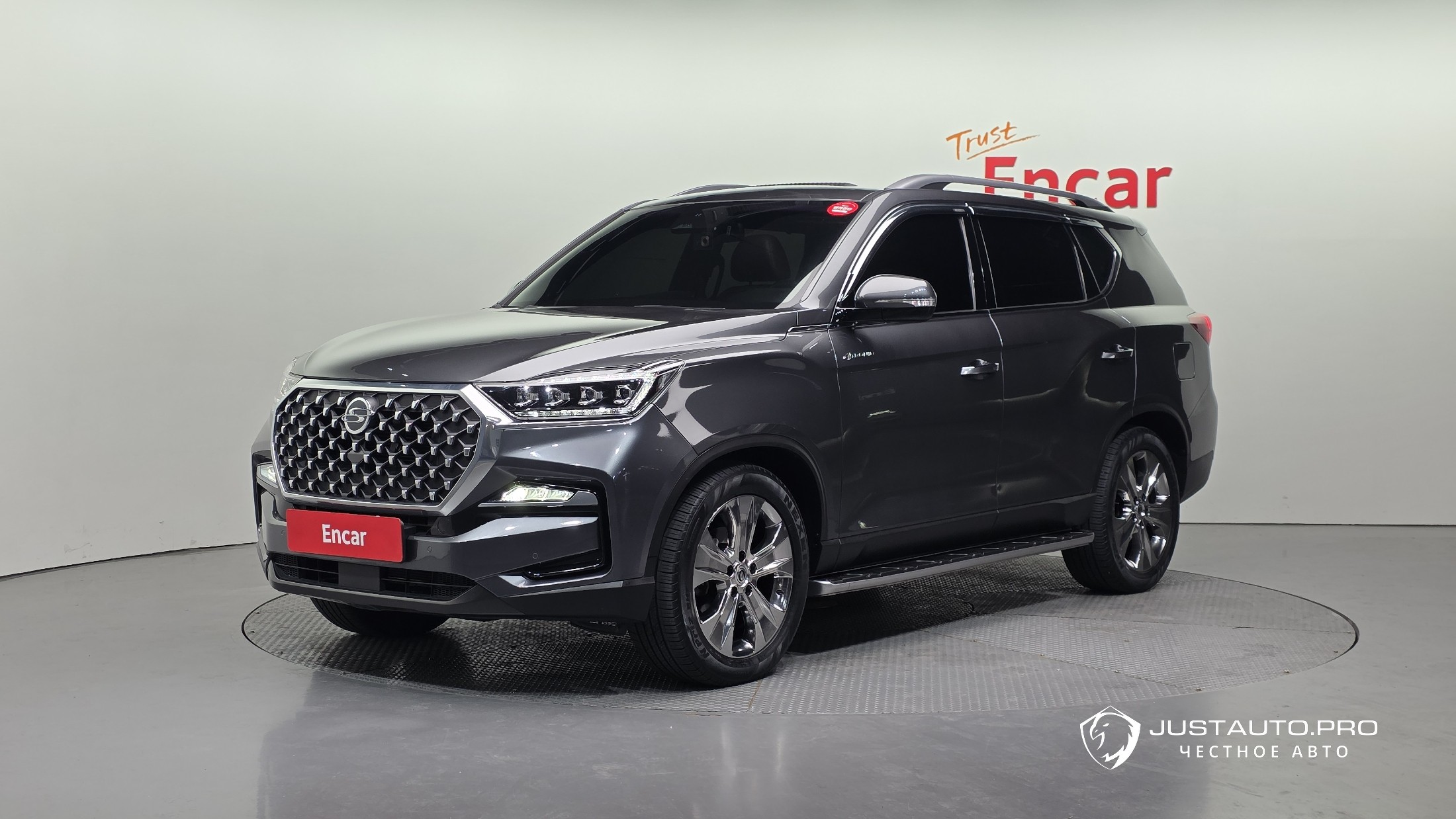 Автомобиль KG_Mobility_Ssangyong Rexton