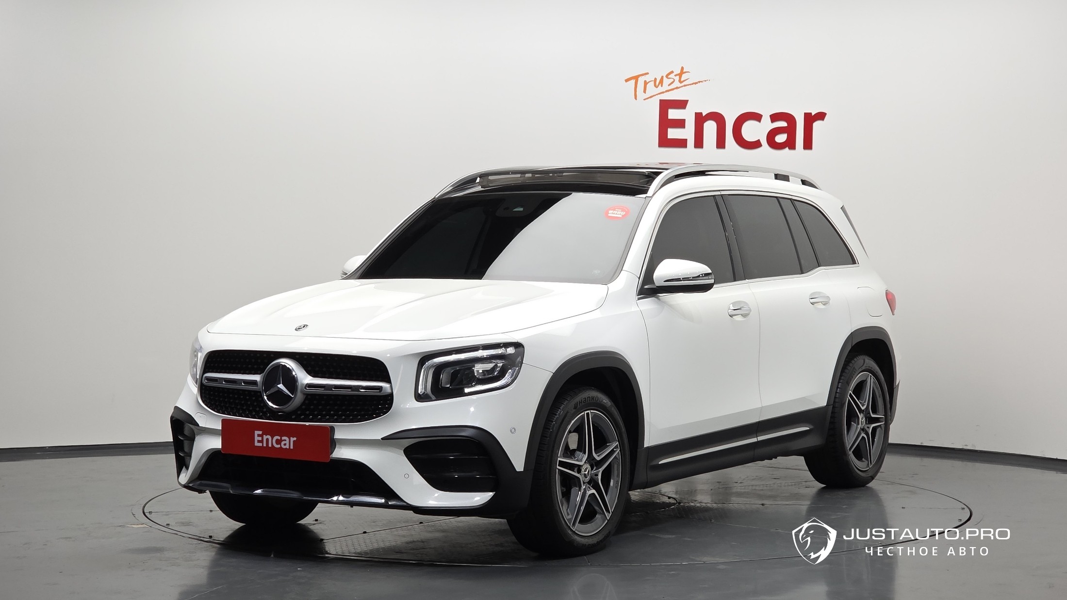 Автомобиль Mercedes-Benz GLB-Class