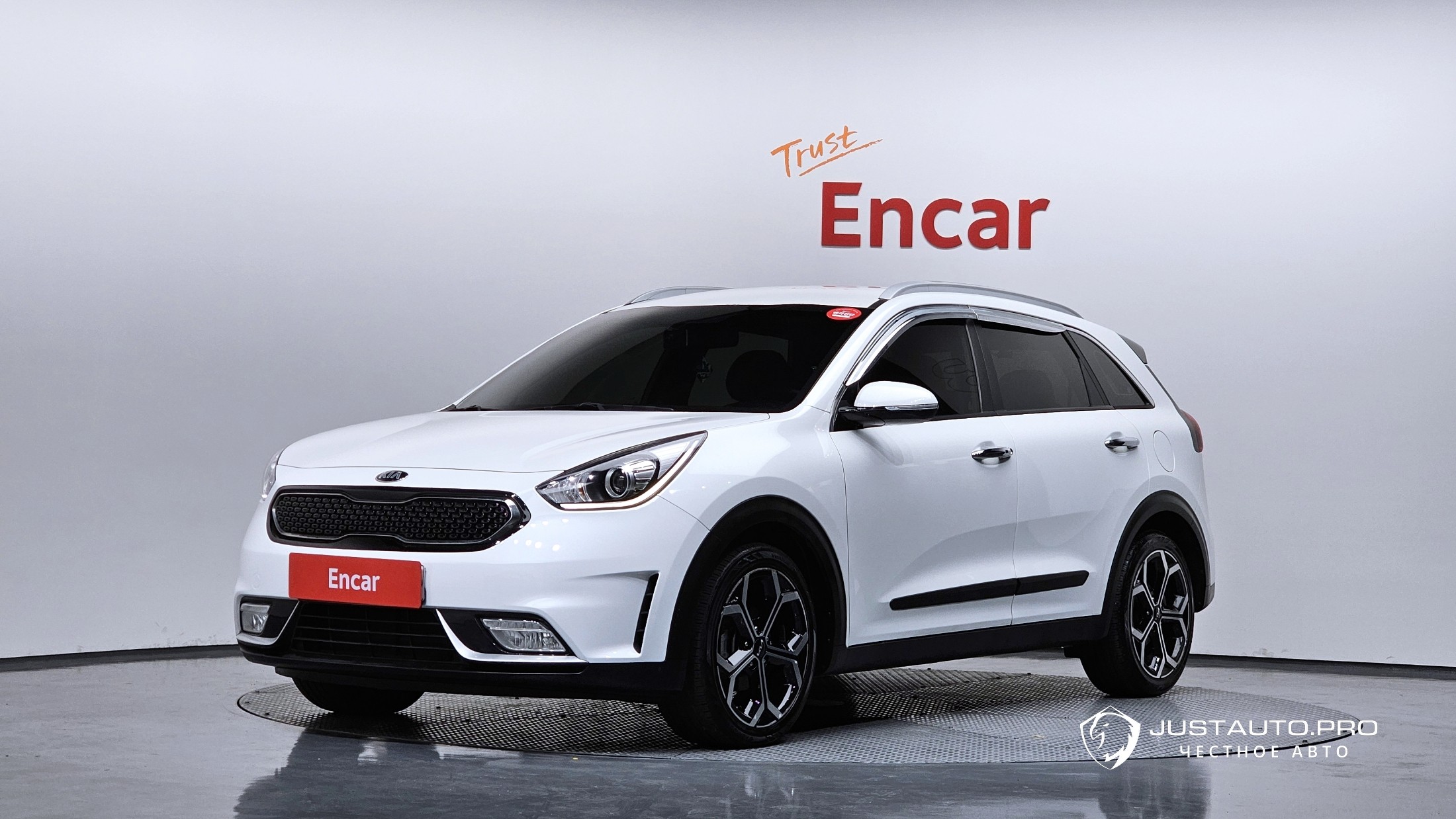 Автомобиль Kia Niro