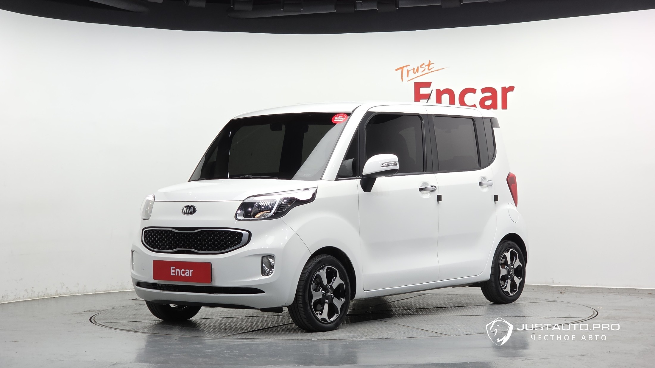 Автомобиль Kia RAY
