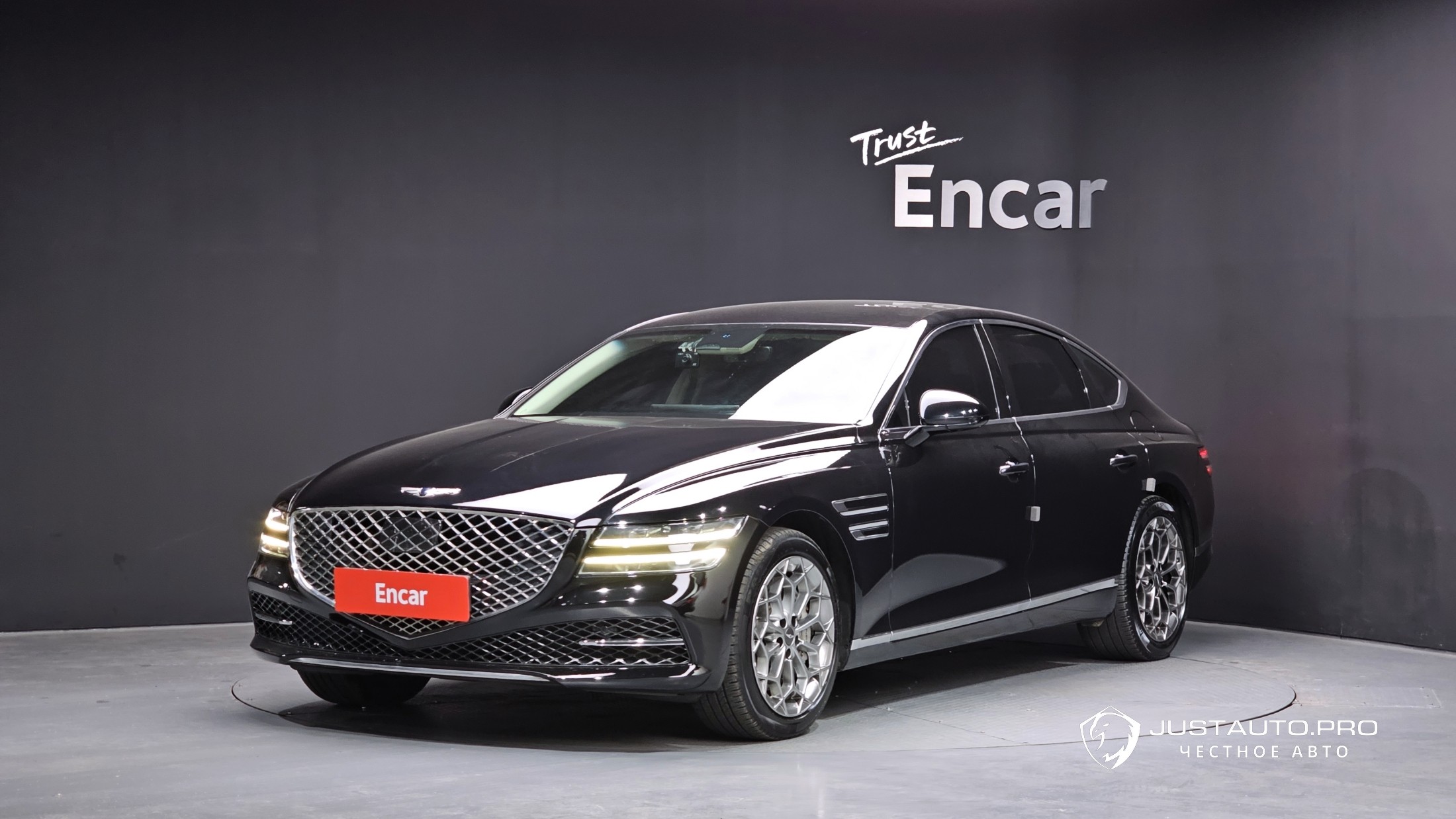 Автомобиль Genesis G80