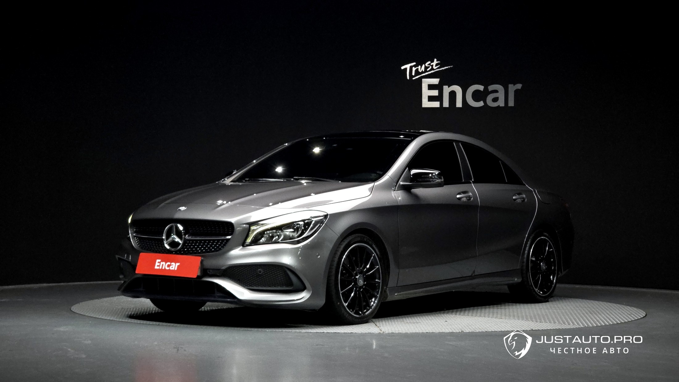 Автомобиль Mercedes-Benz CLA-Class