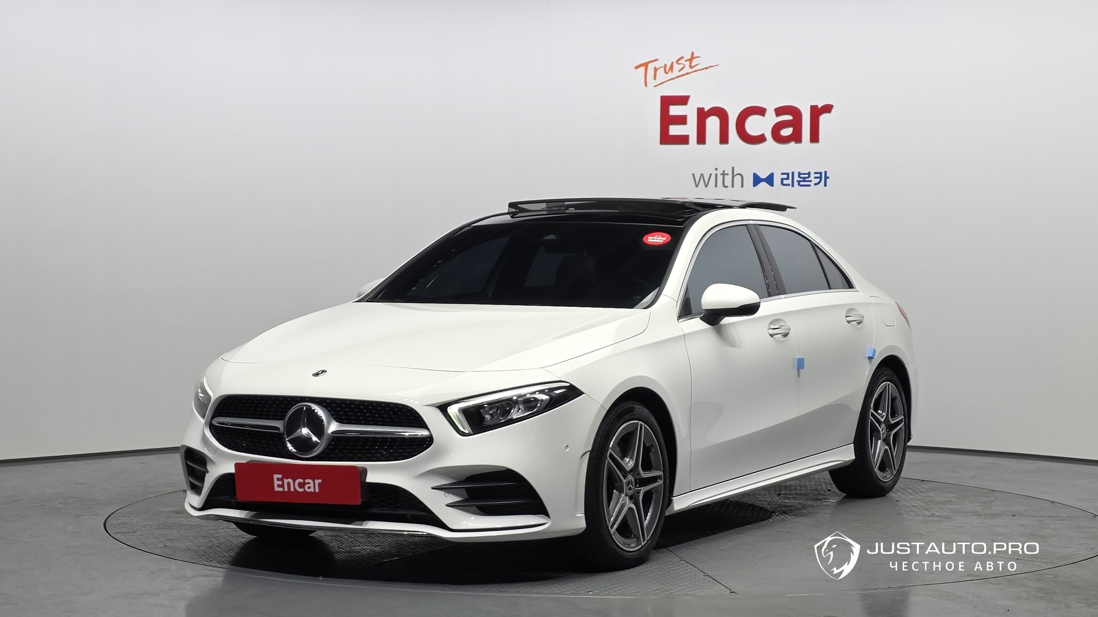 Автомобиль Mercedes-Benz A-Class