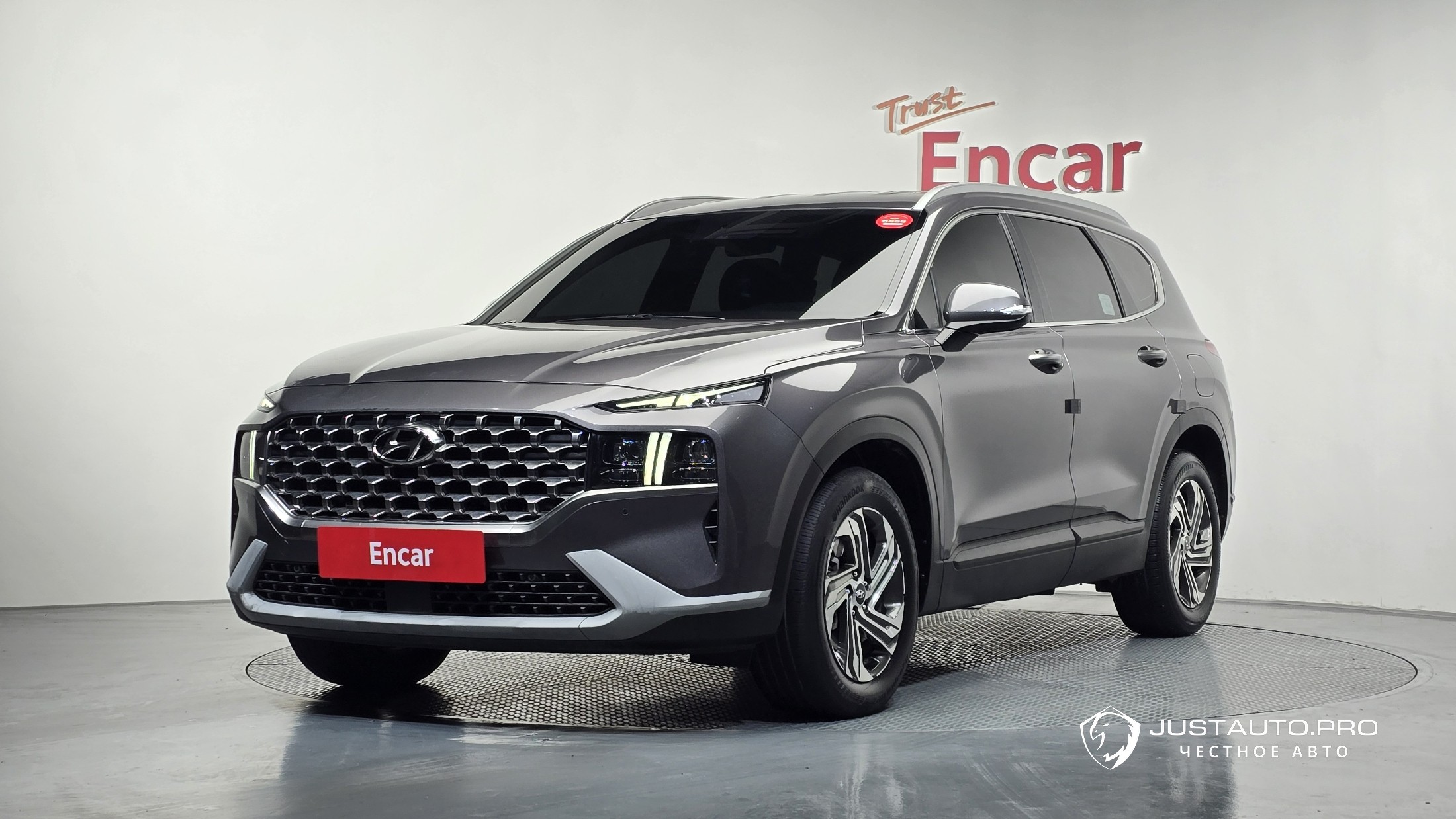 Автомобиль Hyundai Santafe