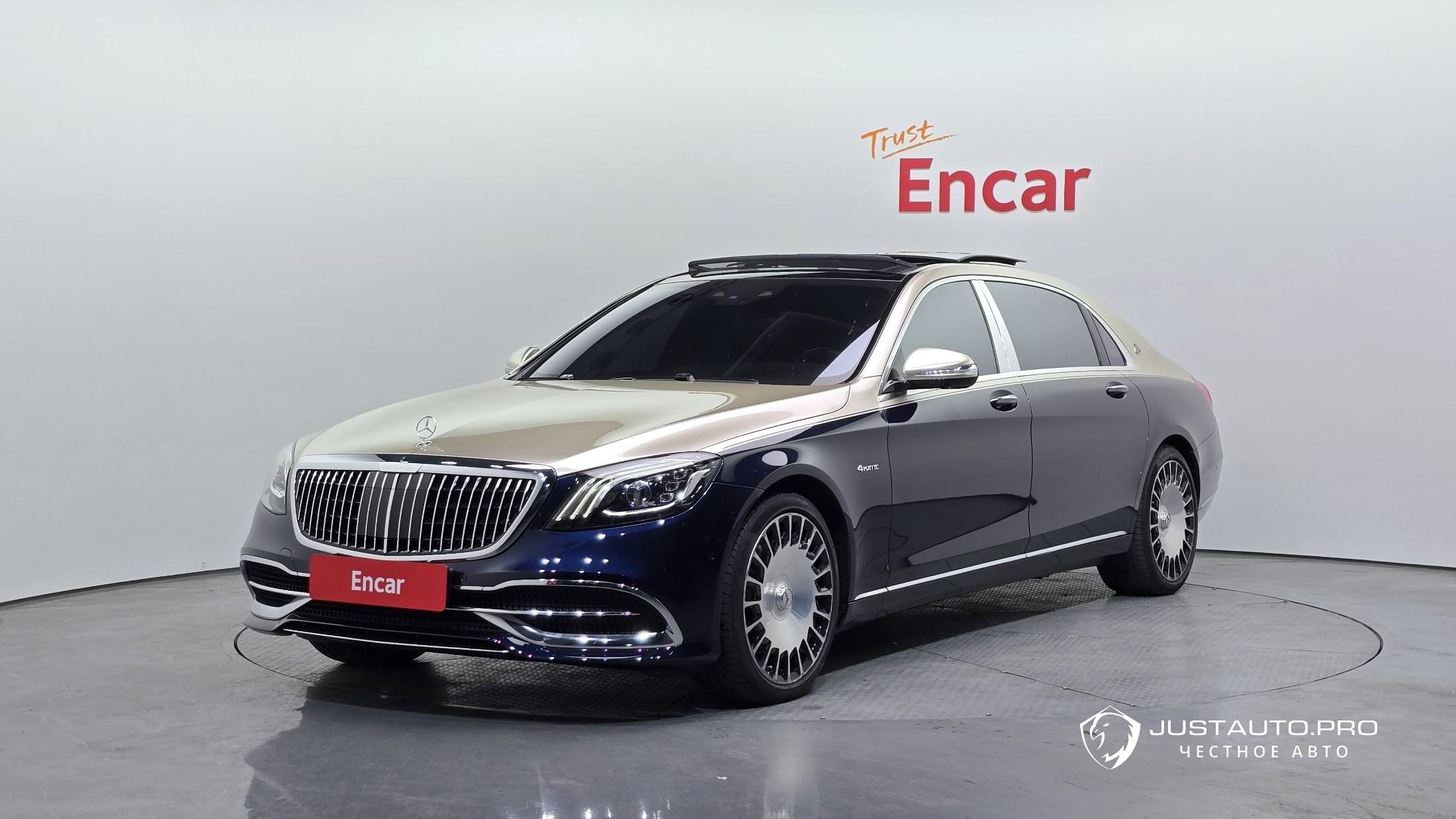 Автомобиль Mercedes-Benz S-Class