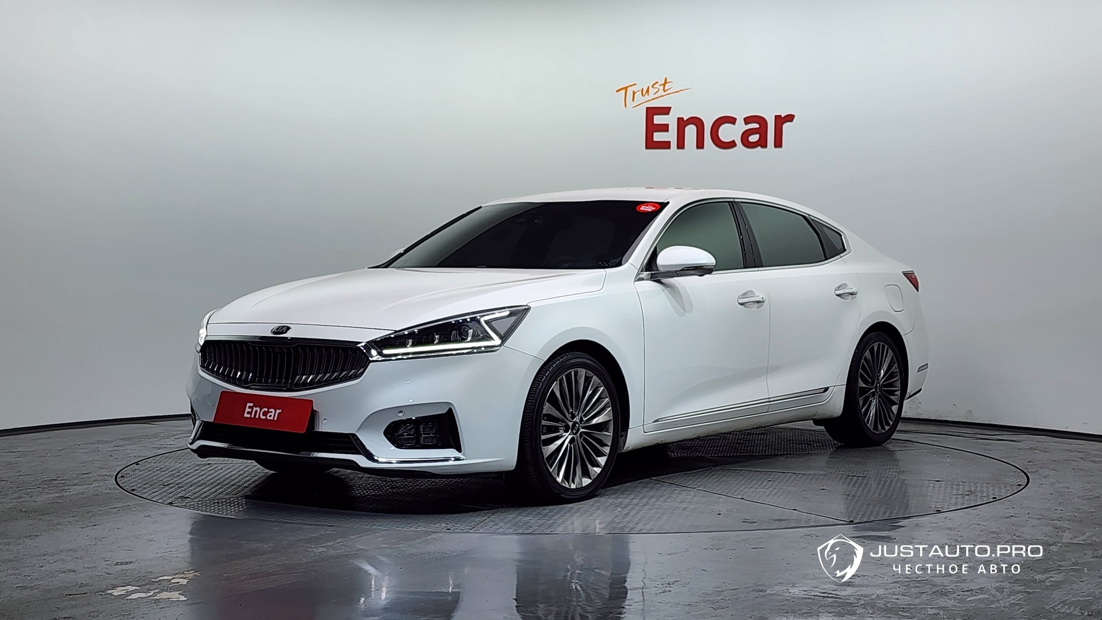 Автомобиль Kia K7