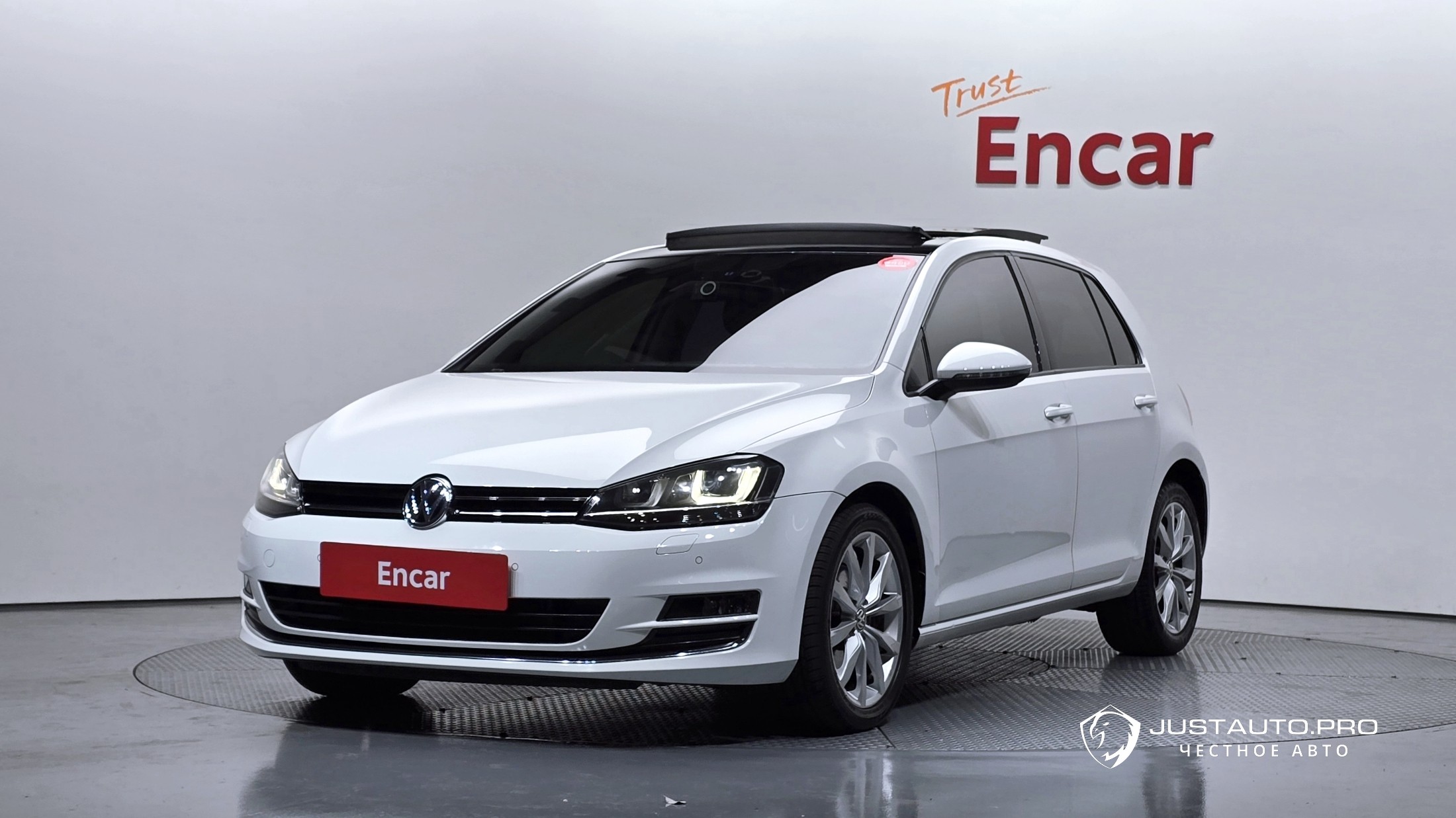 Автомобиль Volkswagen Golf