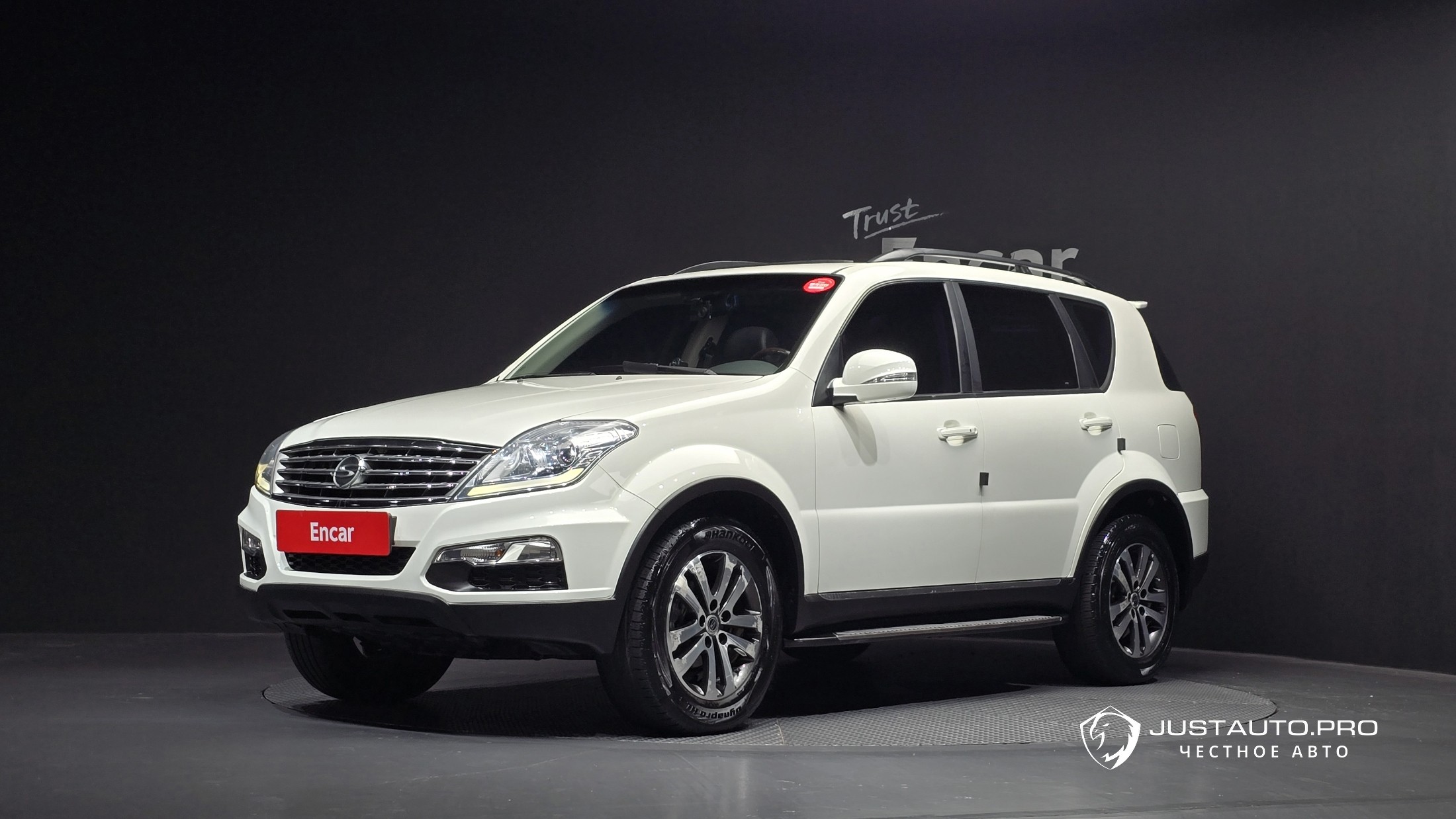 Автомобиль KG_Mobility_Ssangyong Rexton