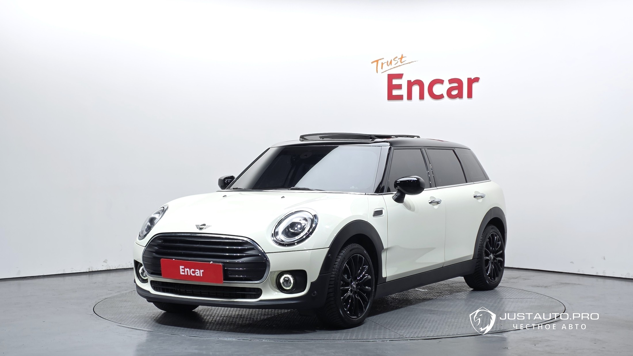 Автомобиль Mini Clubman
