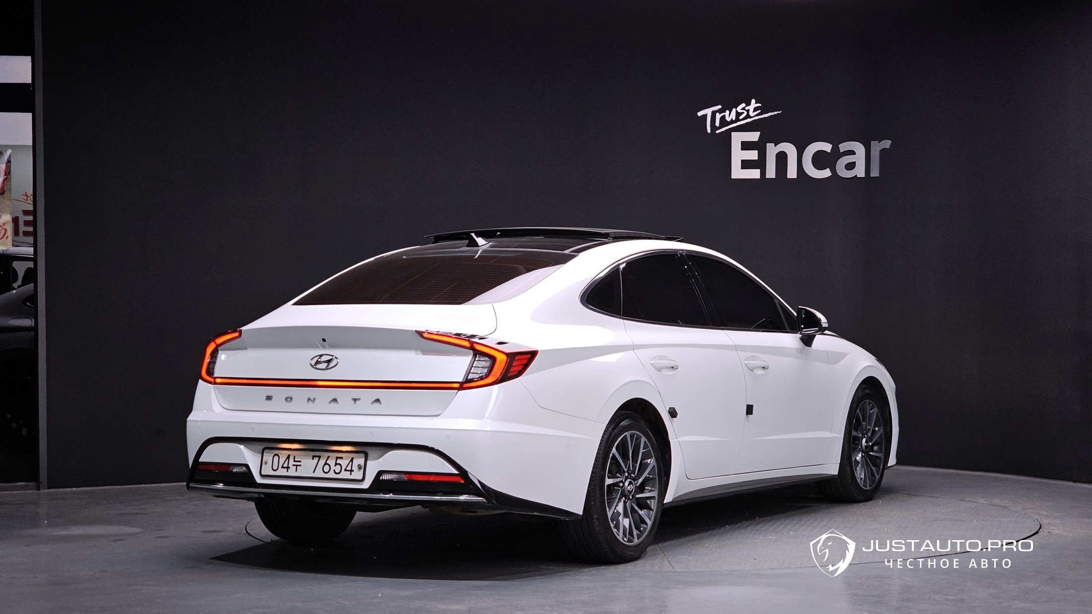 Автомобиль Hyundai Sonata