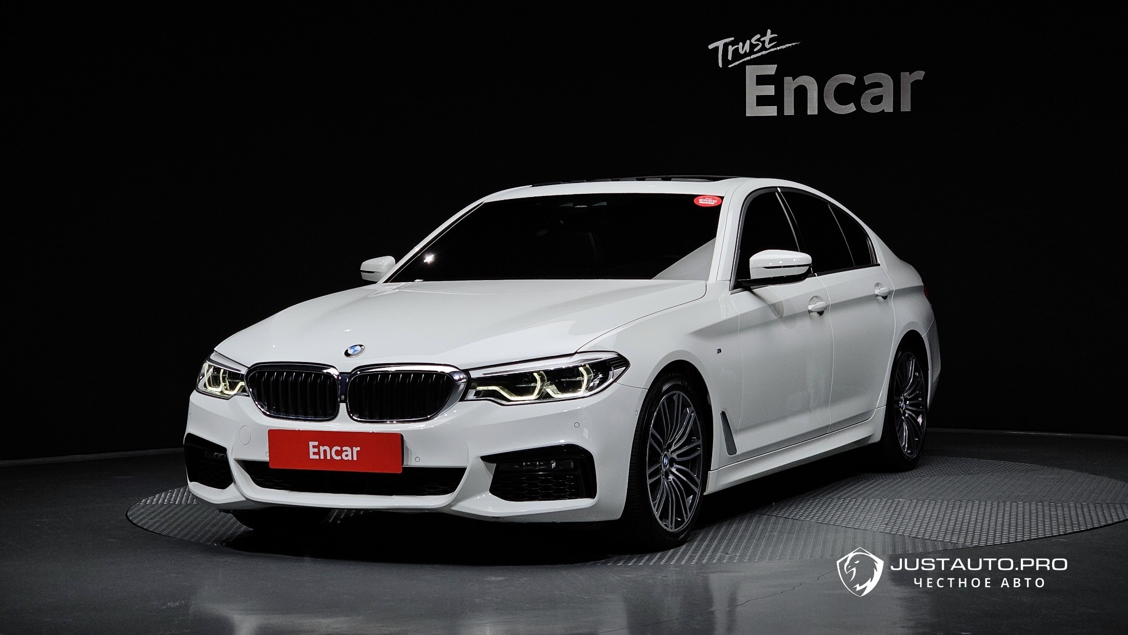 Автомобиль BMW 5-Series