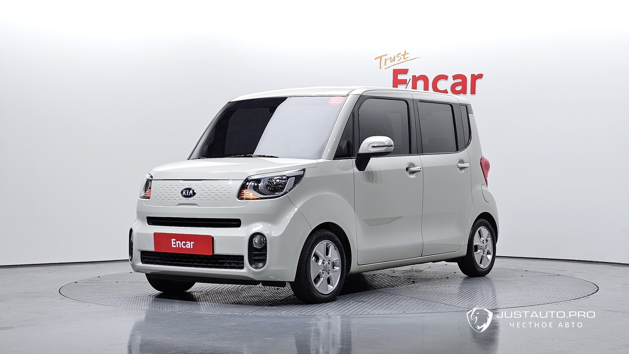 Автомобиль Kia RAY
