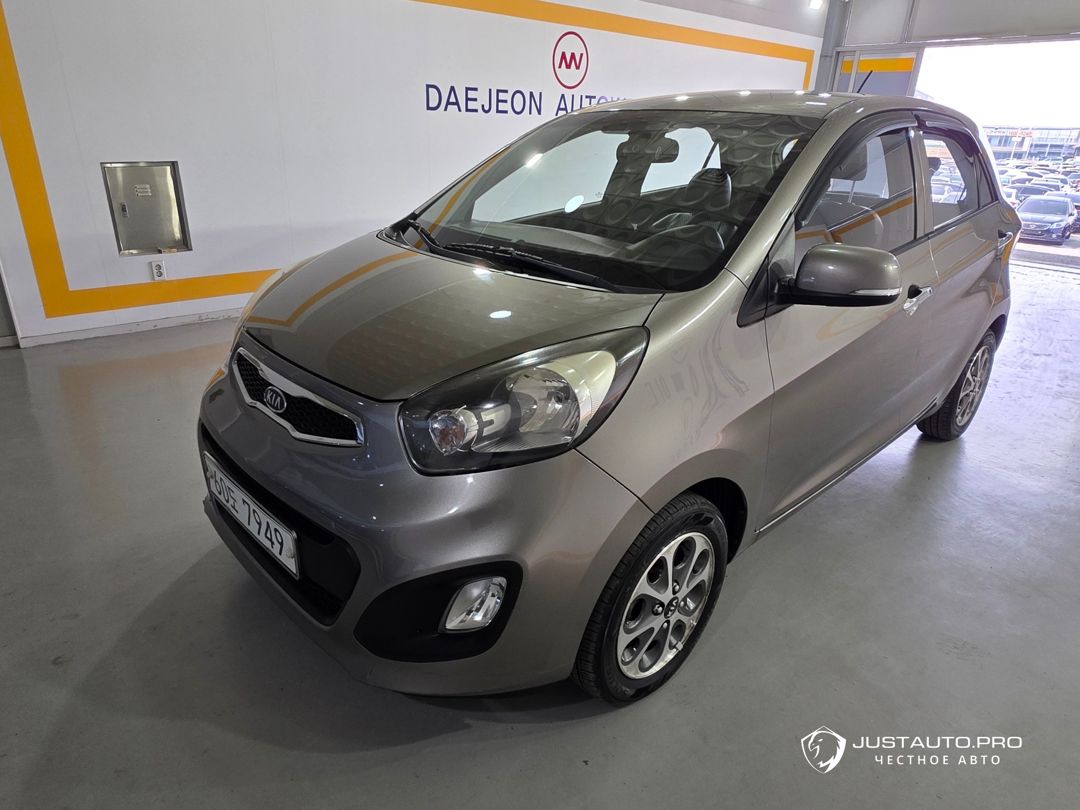 Автомобиль Kia morning