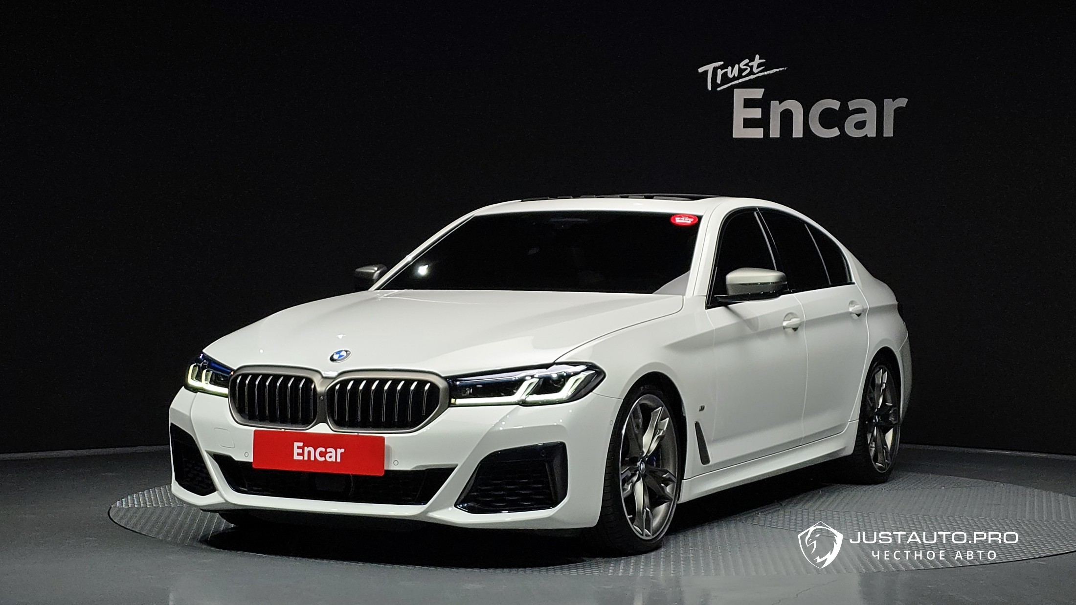 Автомобиль BMW 5-Series