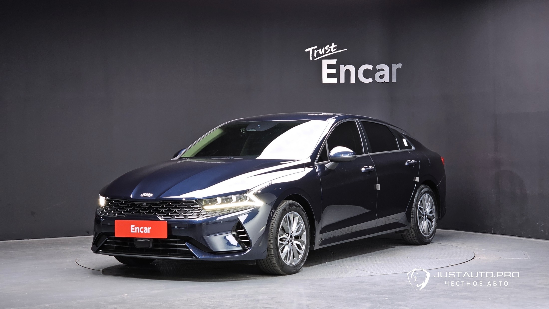Автомобиль Kia K5