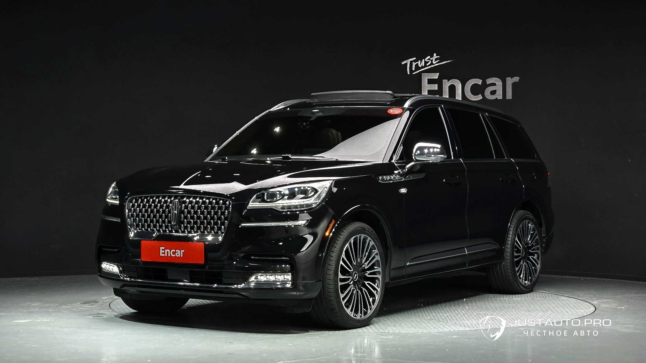 Автомобиль Lincoln Aviator