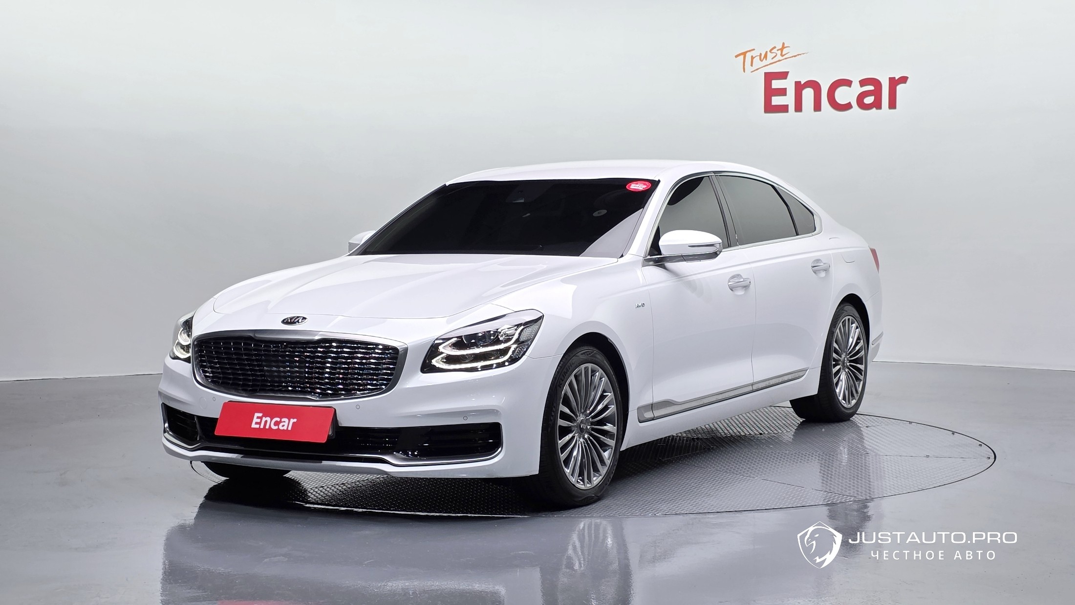 Автомобиль Kia K9