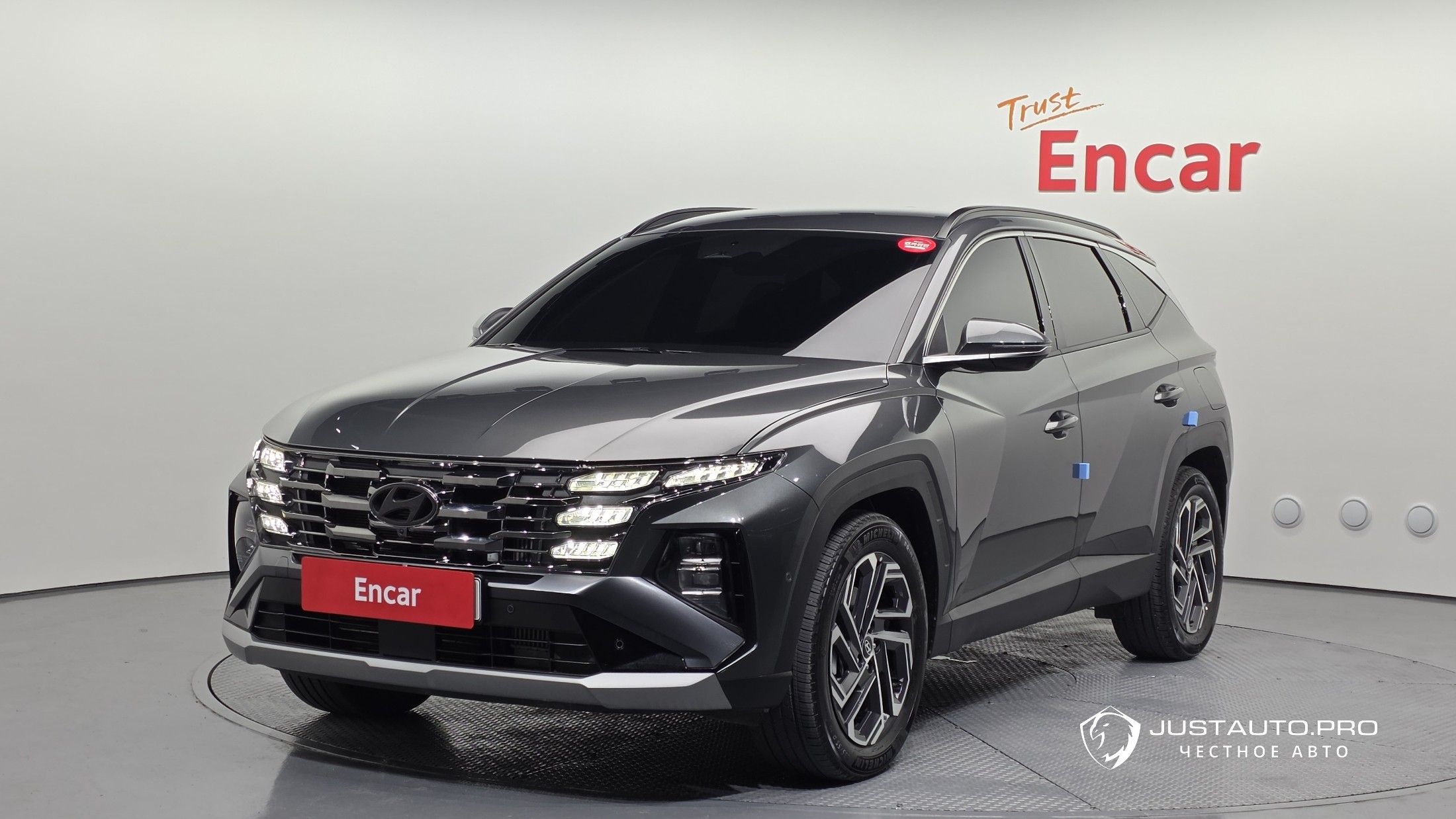 Автомобиль Hyundai Tucson