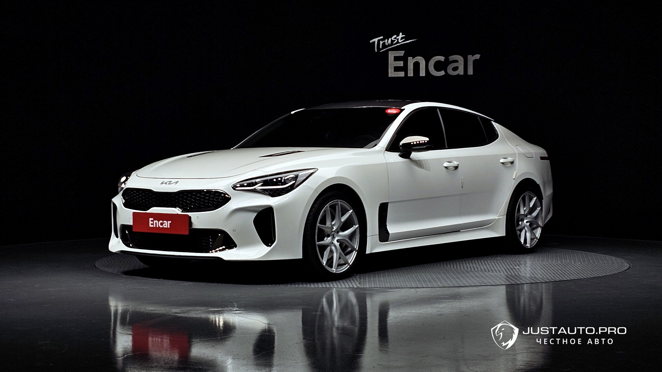 Автомобиль Kia Stinger