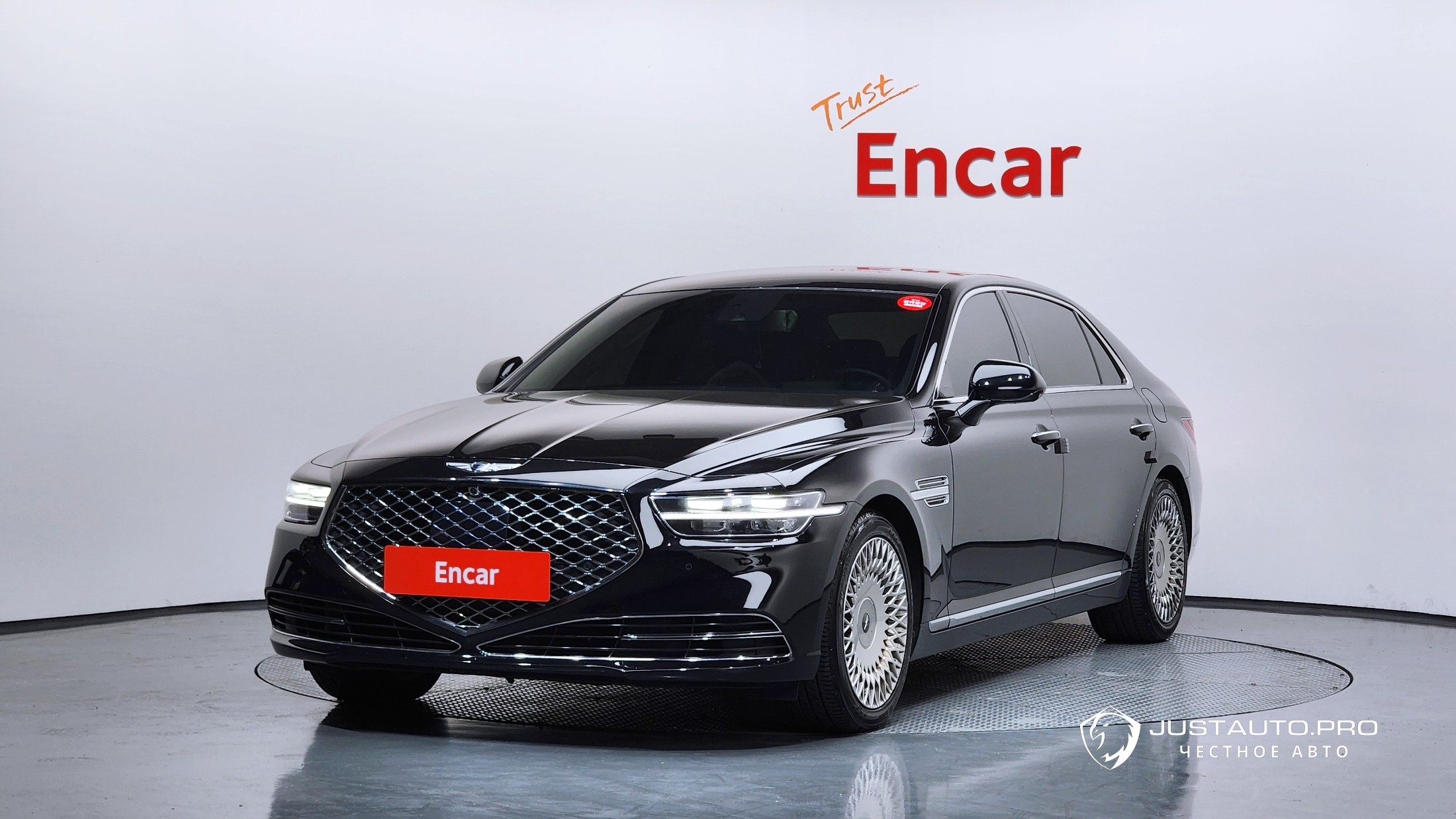 Автомобиль Genesis G90
