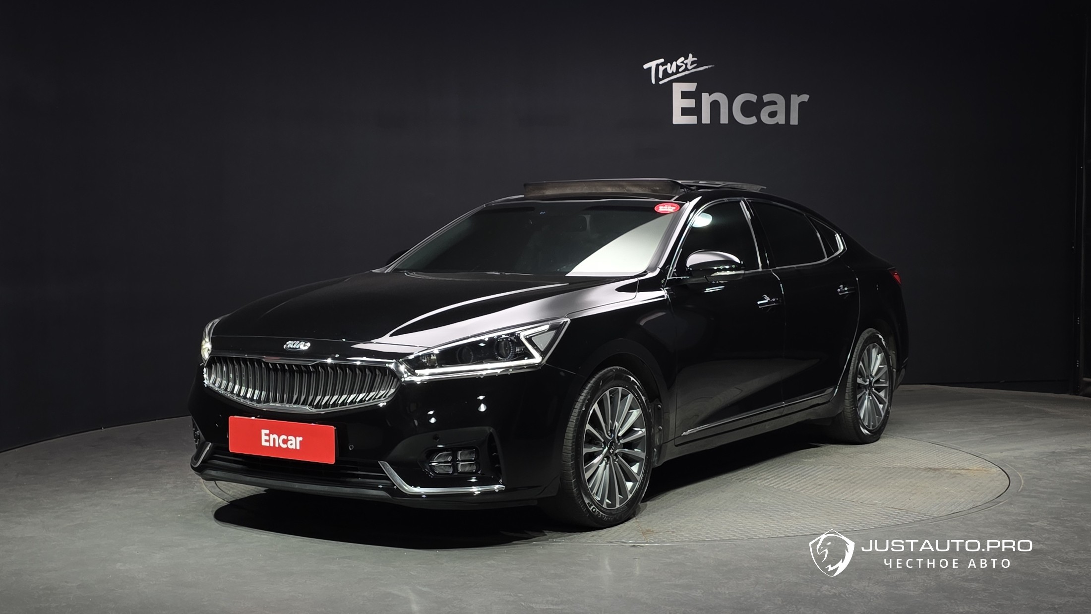 Автомобиль Kia K7