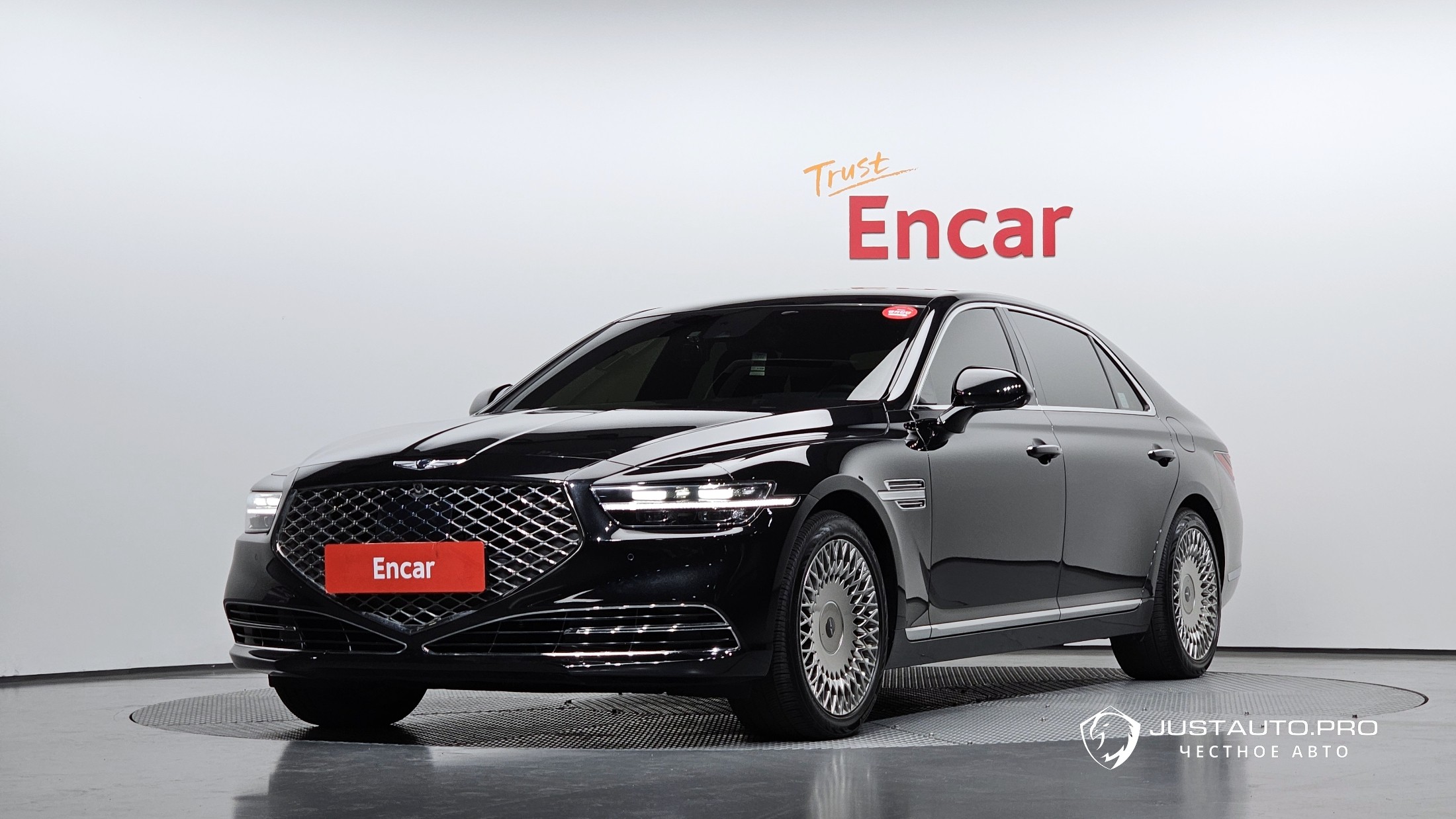 Автомобиль Genesis G90