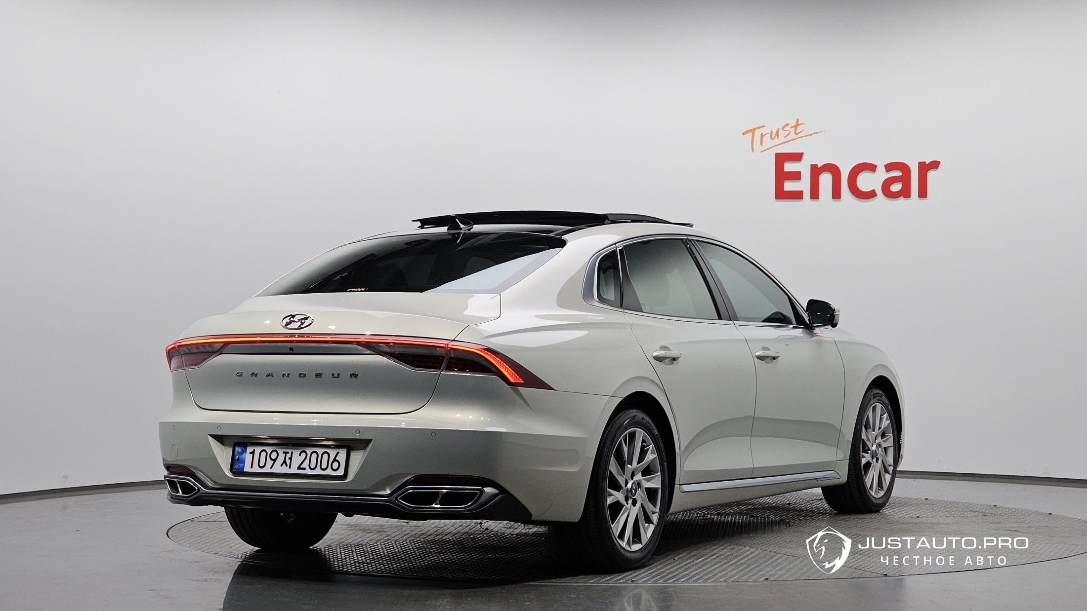 Автомобиль Hyundai Grandeur