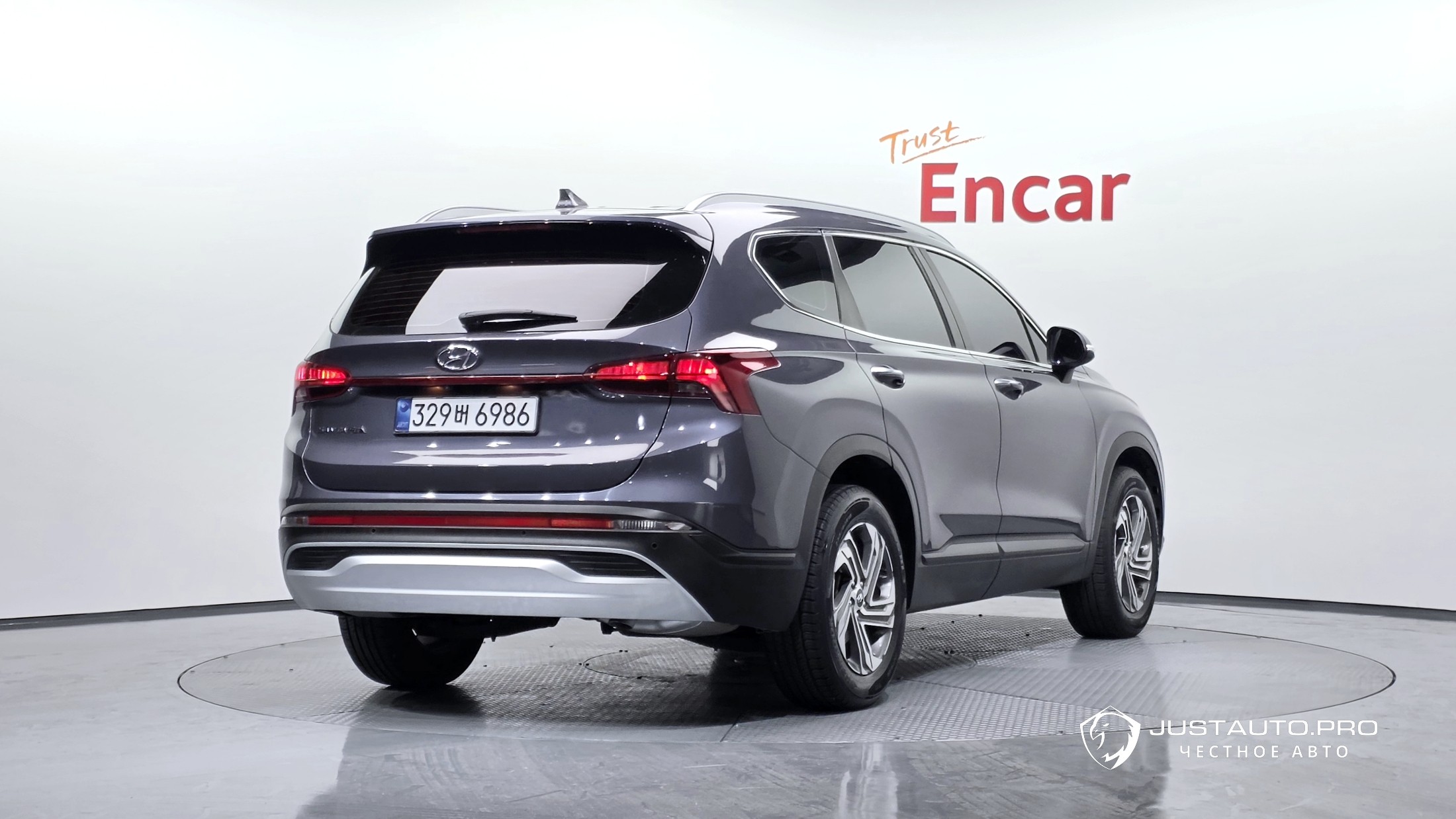 Автомобиль Hyundai Santafe