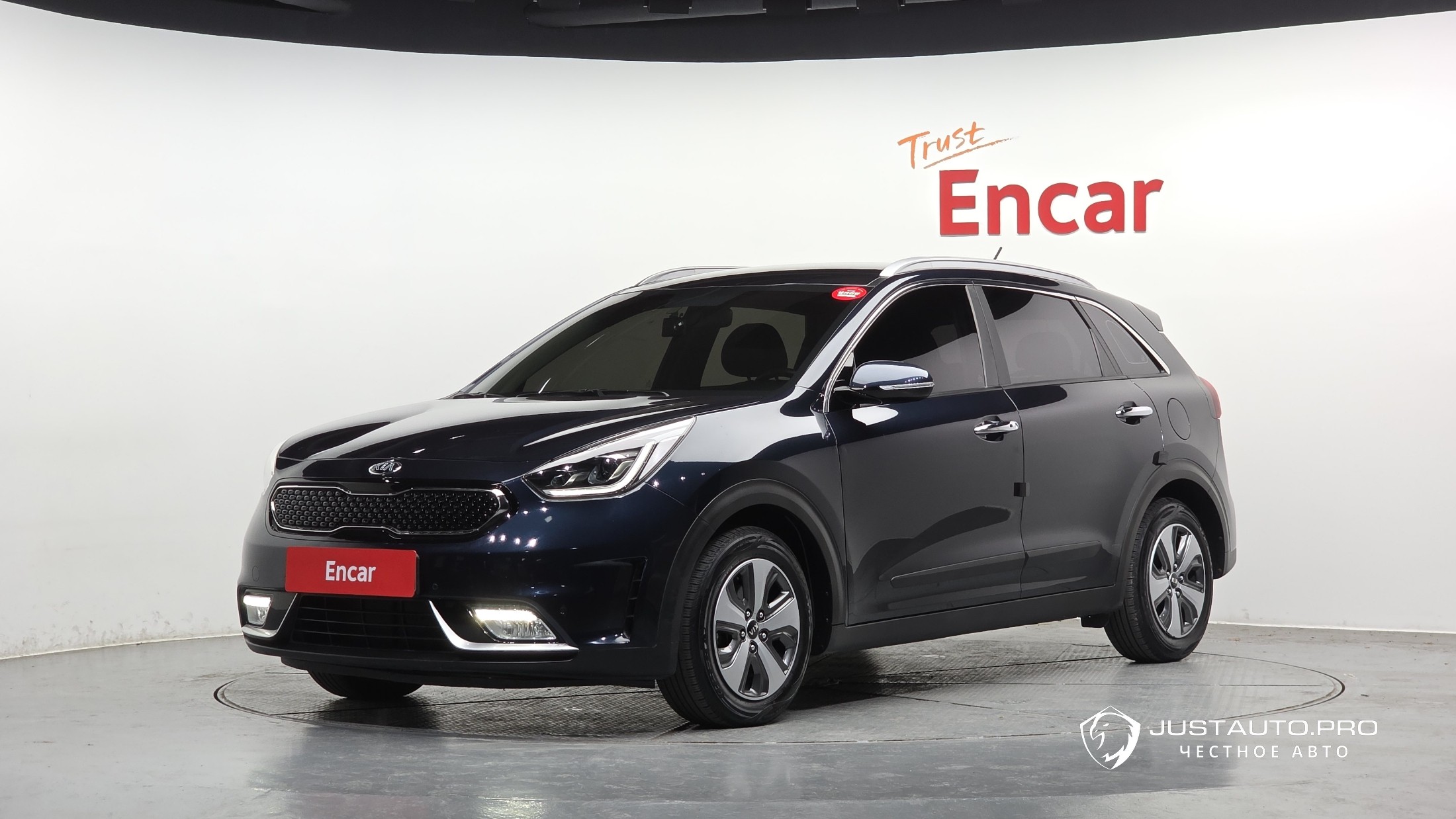 Автомобиль Kia Niro