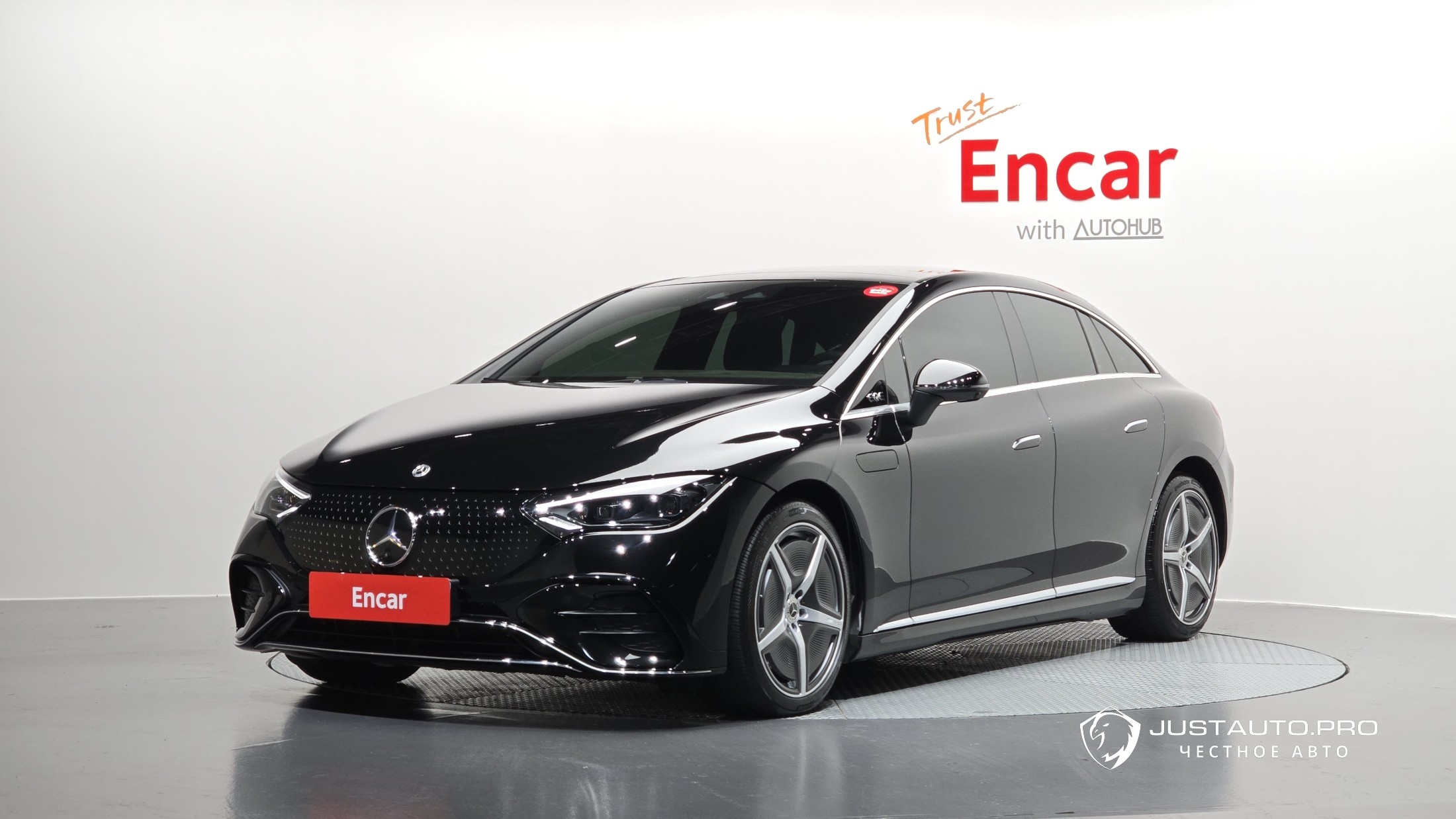 Автомобиль Mercedes-Benz EQE