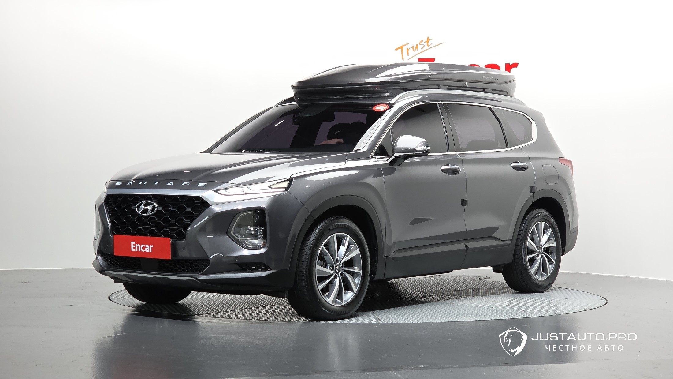 Автомобиль Hyundai Santafe