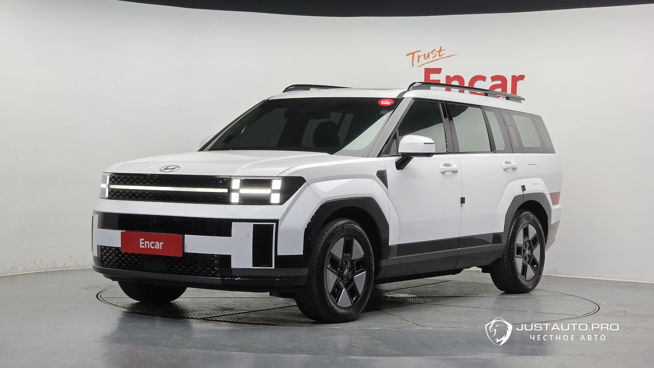 Автомобиль Hyundai Santafe