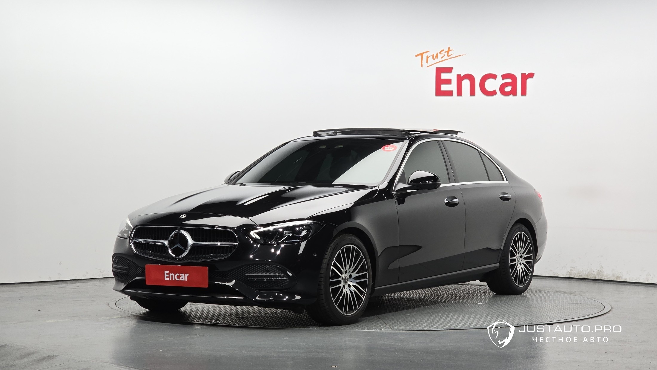 Автомобиль Mercedes-Benz C-Class