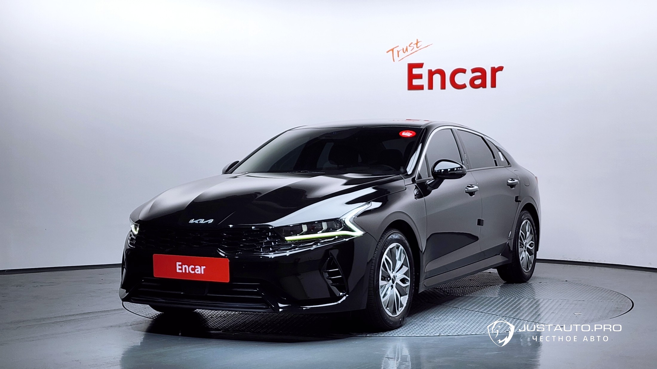 Автомобиль Kia K5