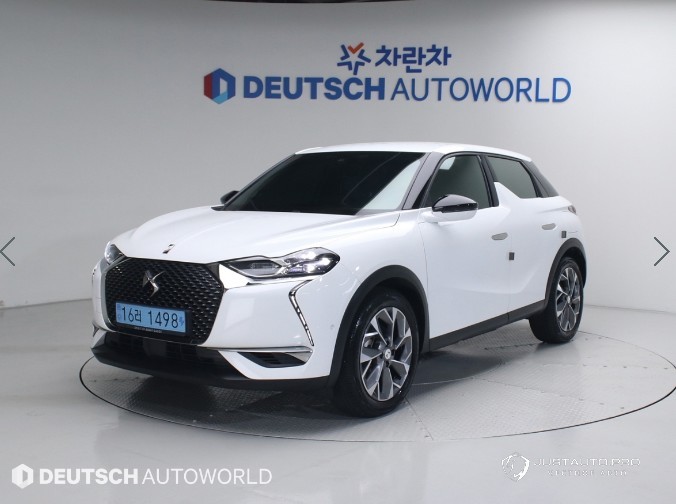 Автомобиль Citroen-DS DS3