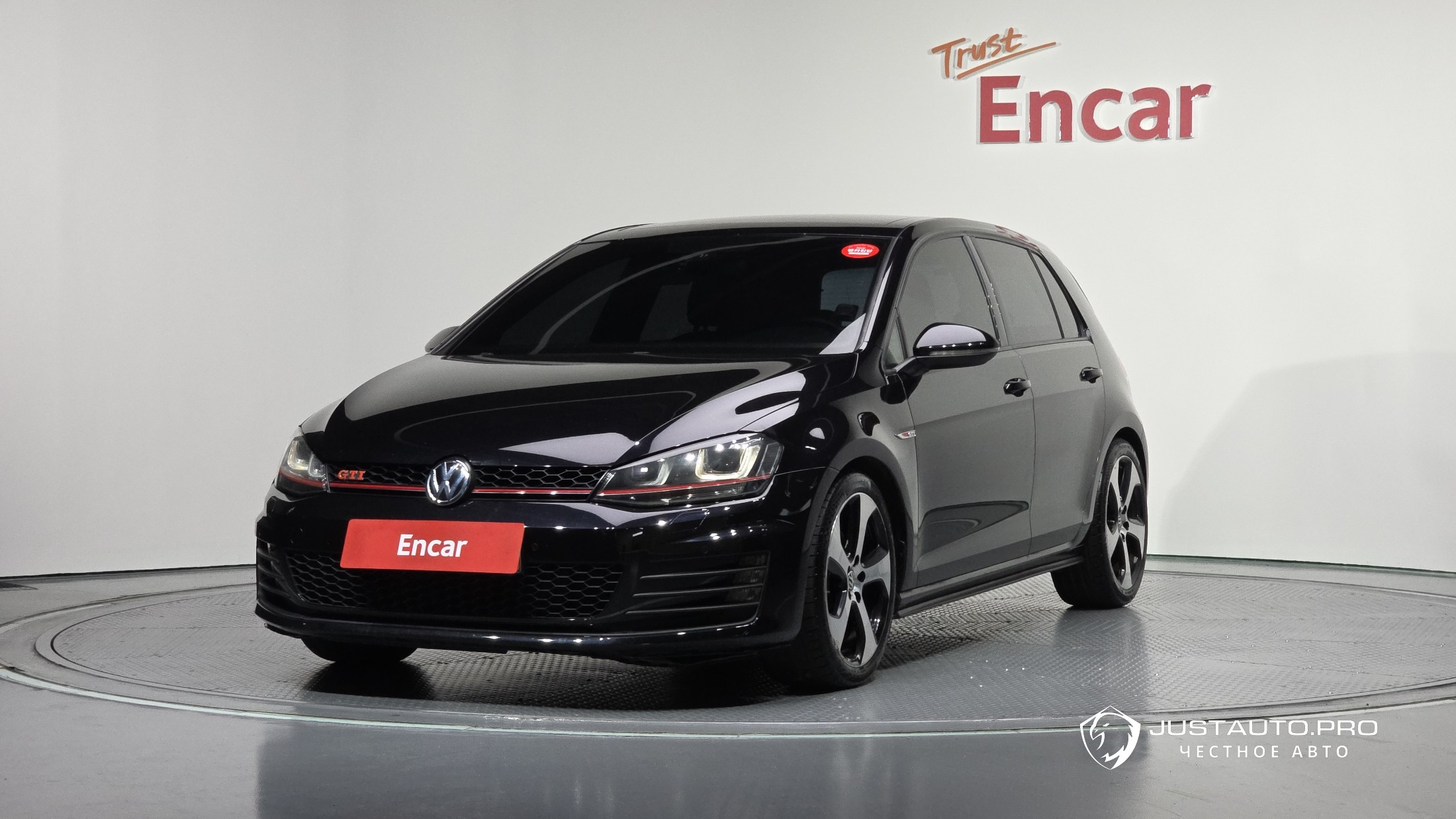 Автомобиль Volkswagen Golf