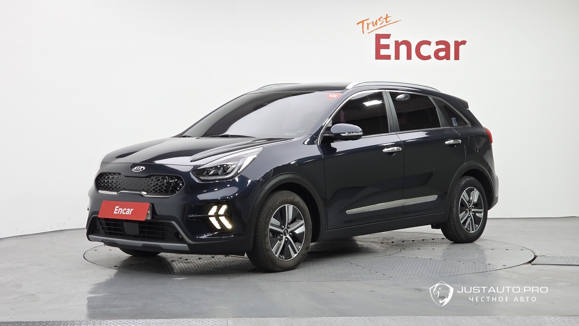 Автомобиль Kia Niro