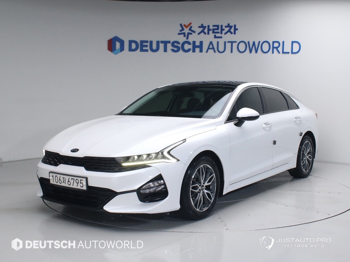 Автомобиль Kia K5
