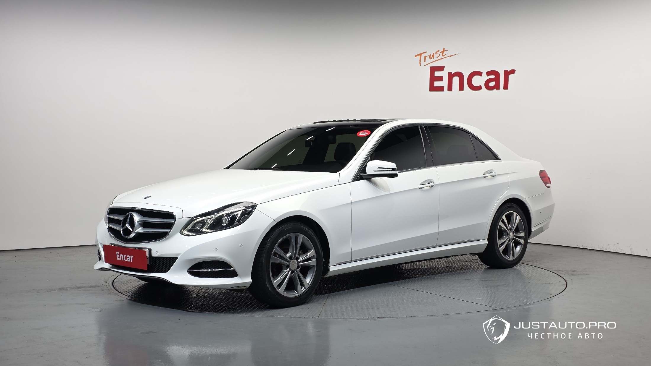 Автомобиль Mercedes-Benz E-Class