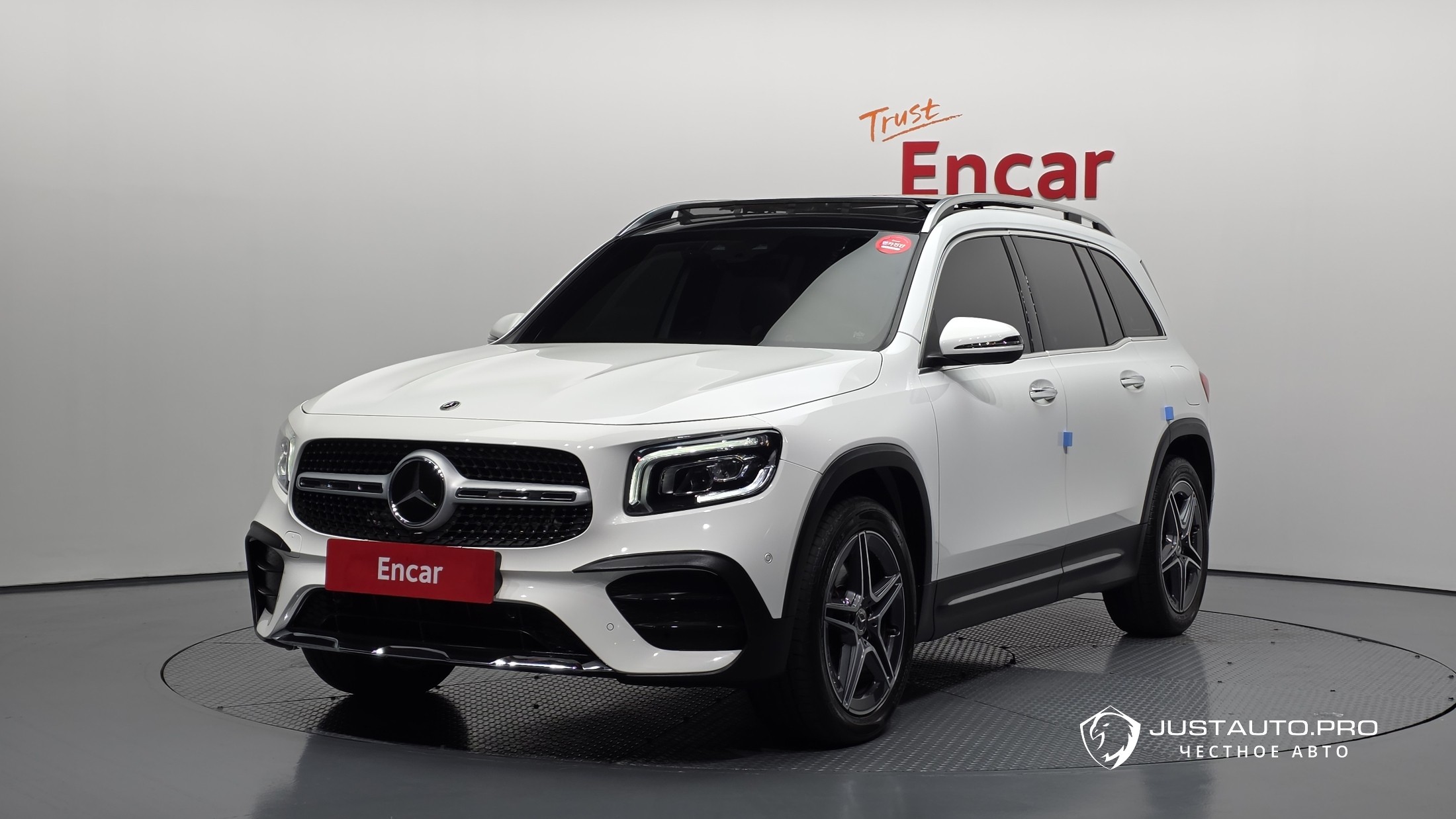 Автомобиль Mercedes-Benz GLB-Class