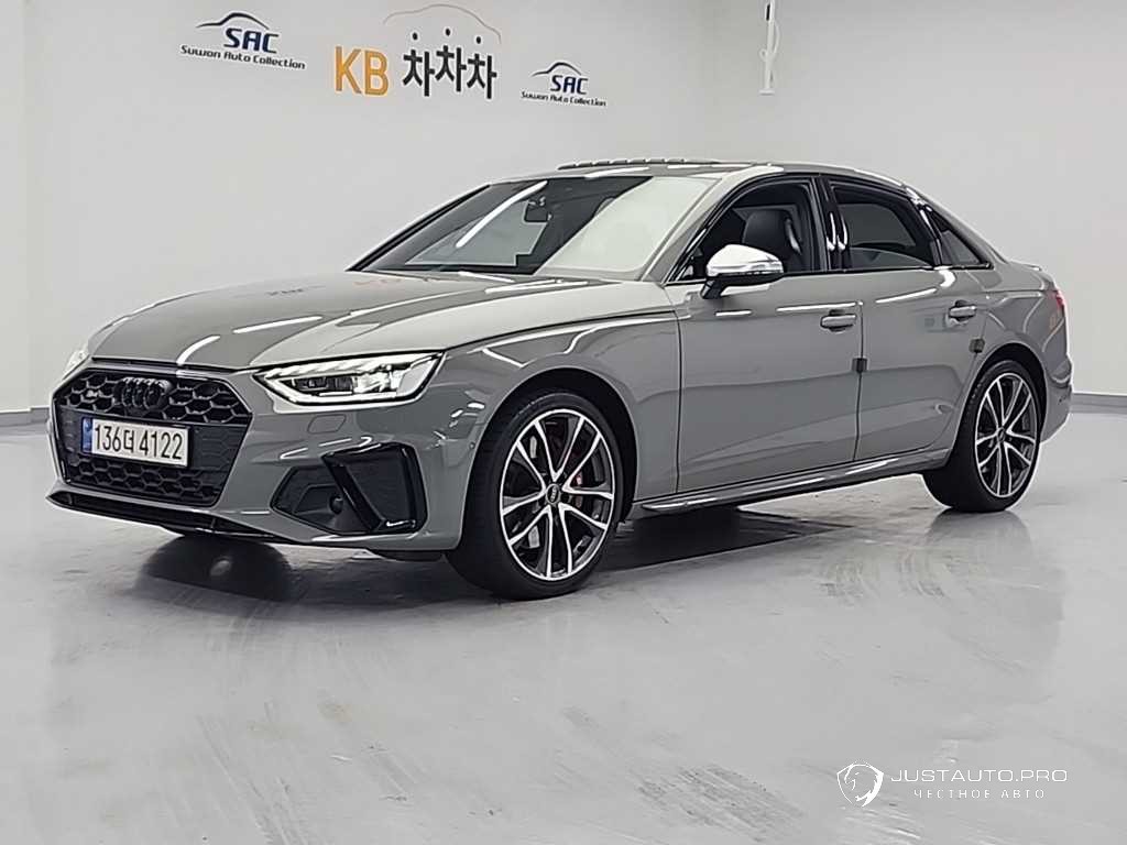 Автомобиль Audi S4
