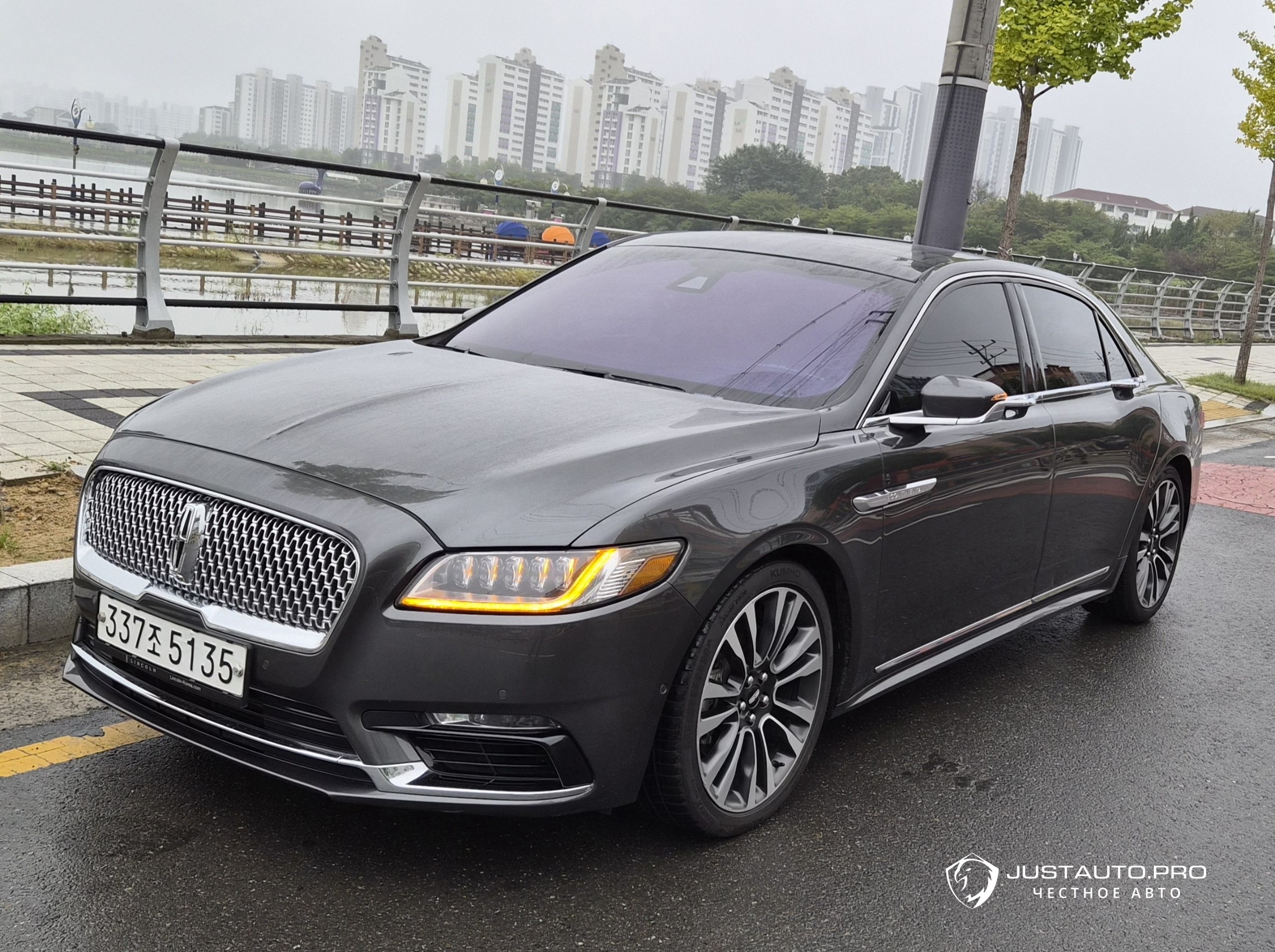 Автомобиль Lincoln Continental