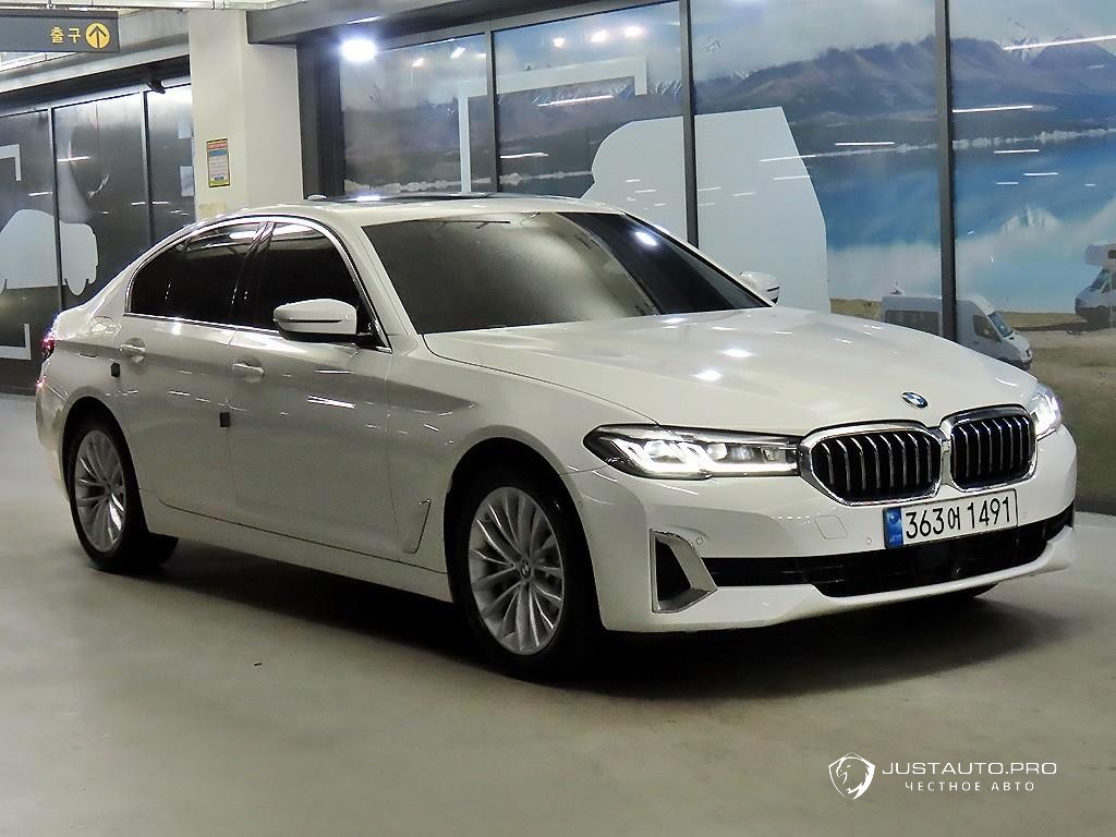 Автомобиль BMW 5-Series