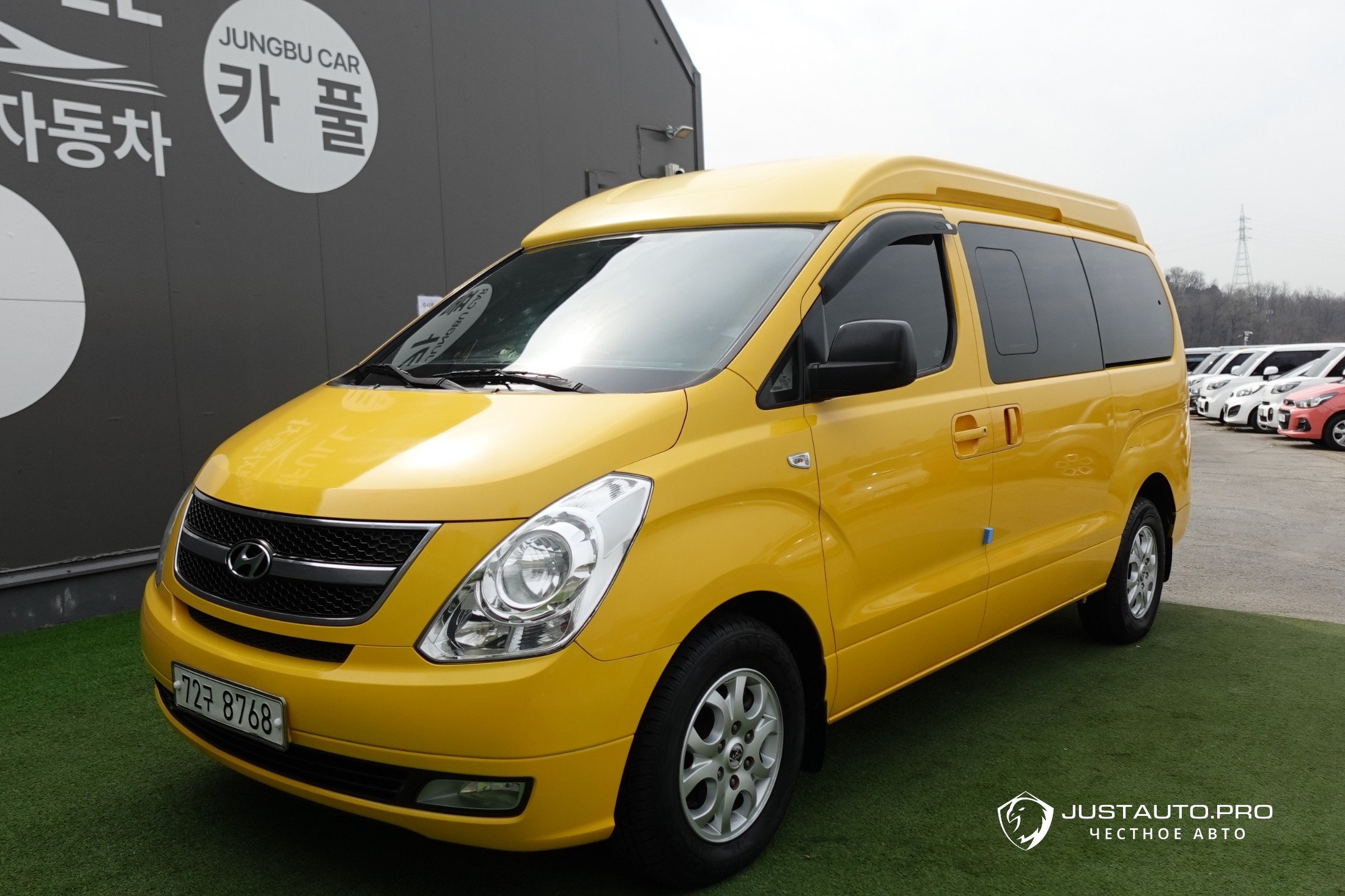 Автомобиль Hyundai Starex